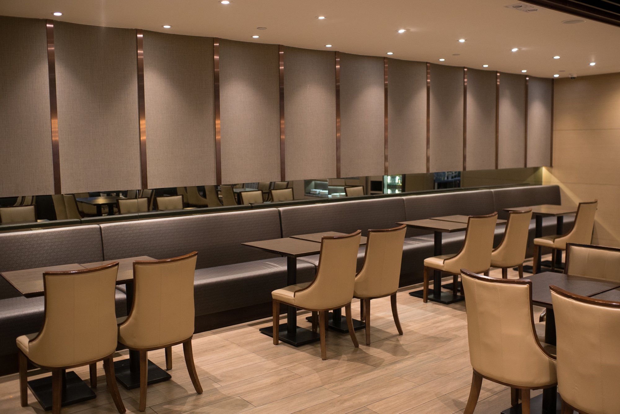 #4 of 5 images of Plaza Premium Lounge