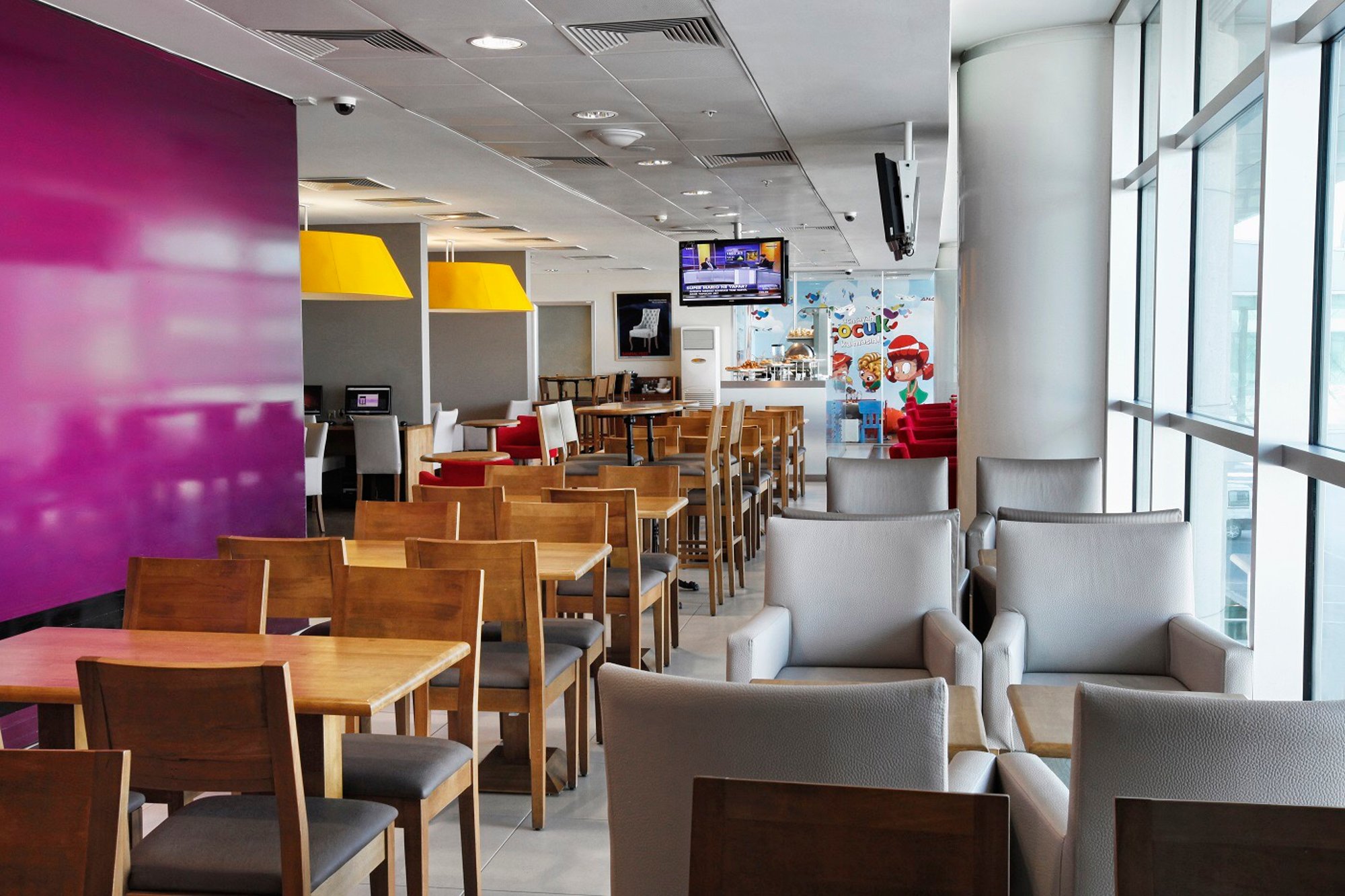 #1 of 5 images of Primeclass Lounge