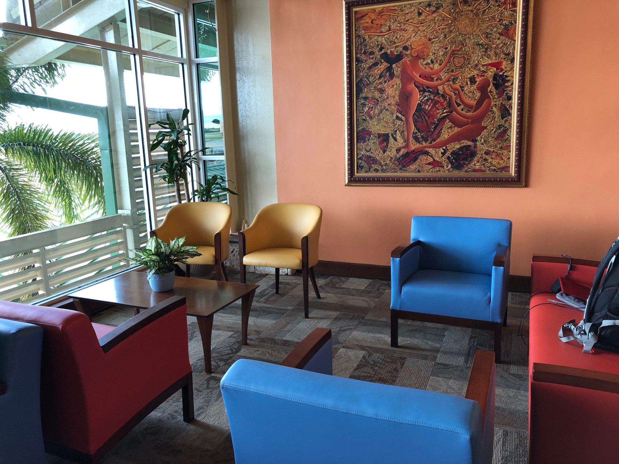 #2 of 4 images of Premier Lounge