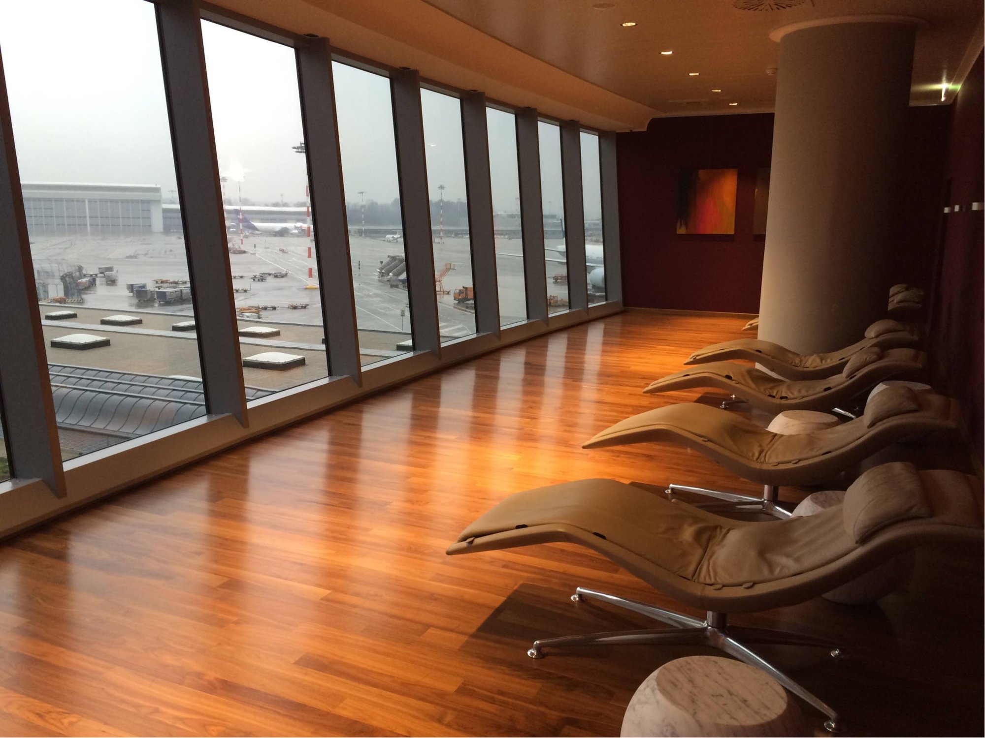 #3 of 5 images of Montale Exclusive Lounge