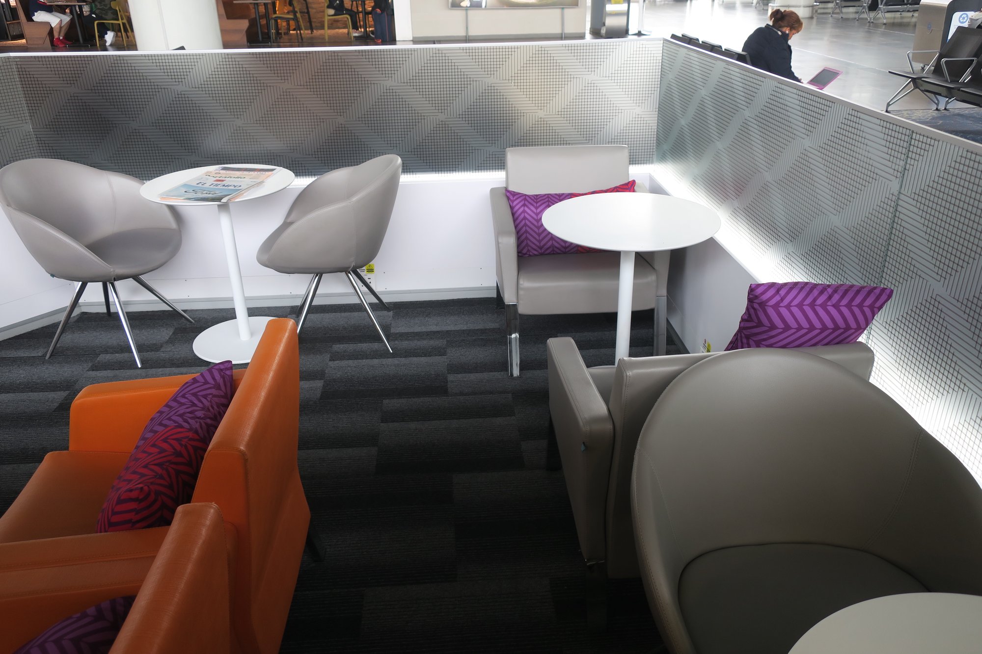 #2 of 2 images of American Express Lounge (Temporarily Closed)