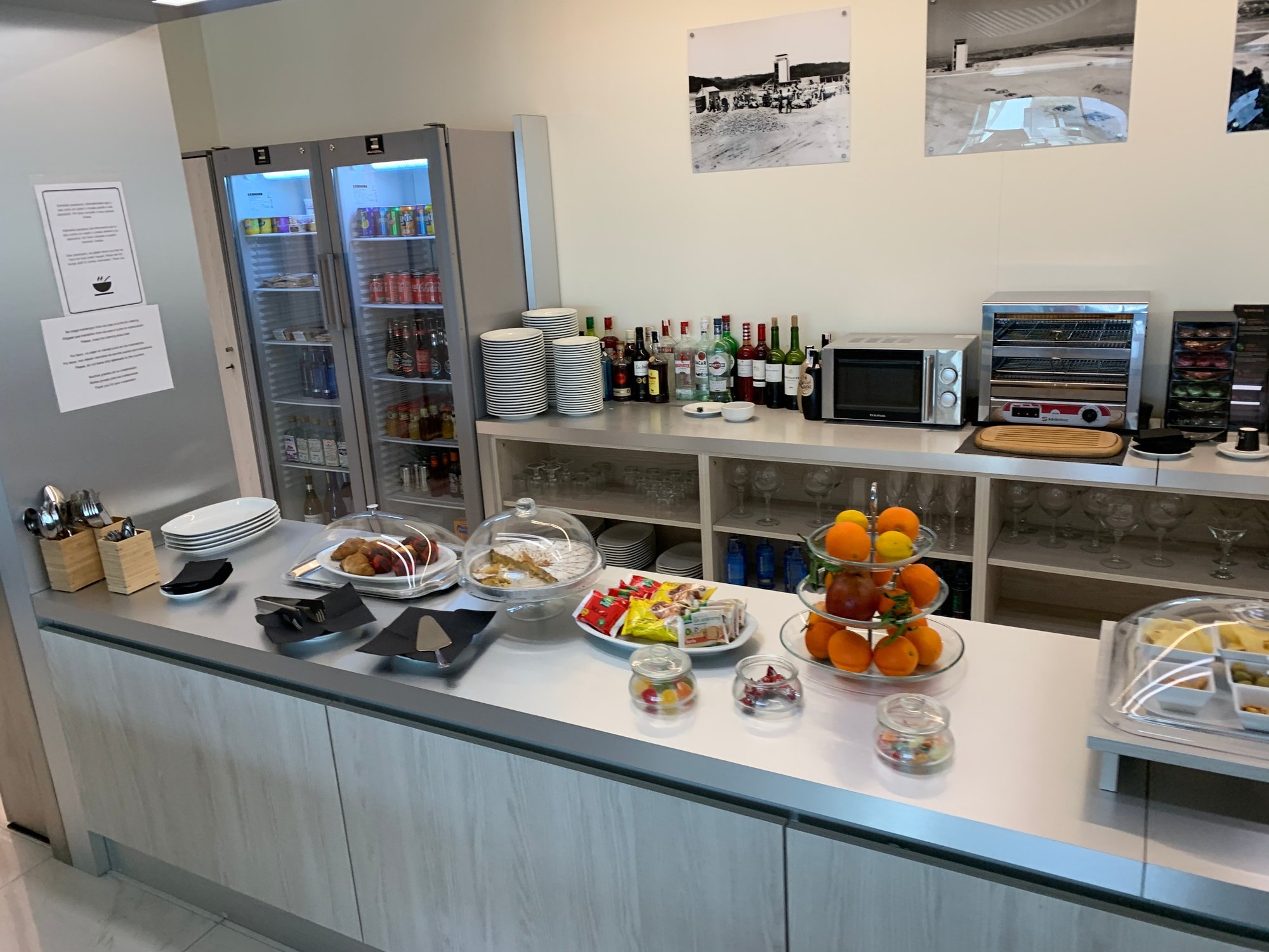 #3 of 5 images of Sala VIP AENA