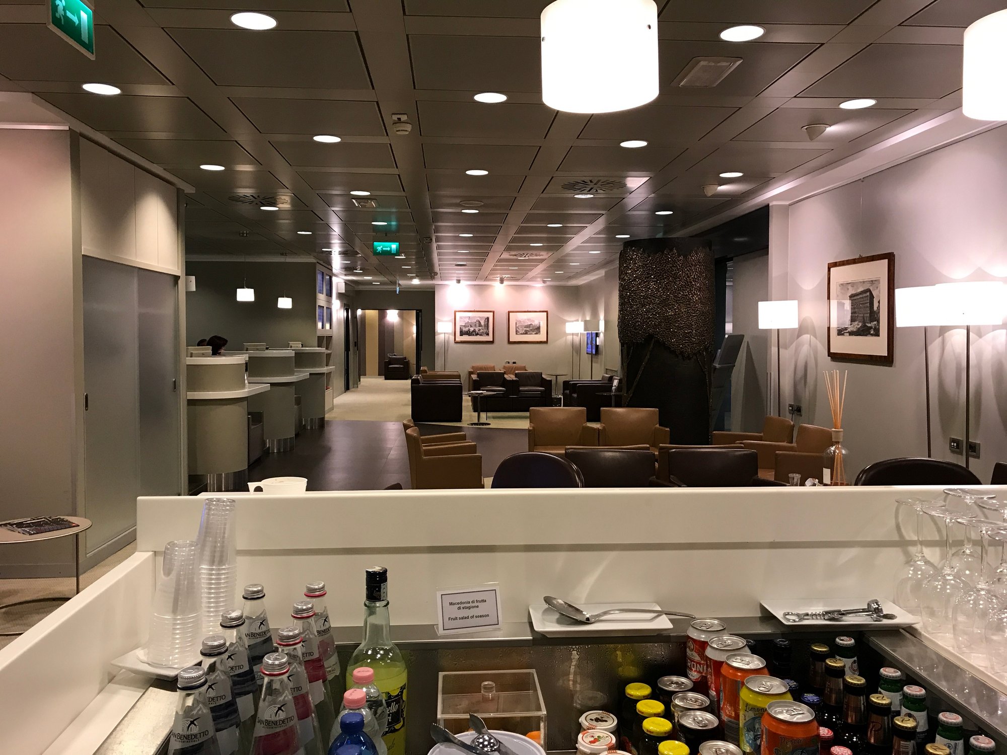 #3 of 5 images of Piranesi Classic Lounge