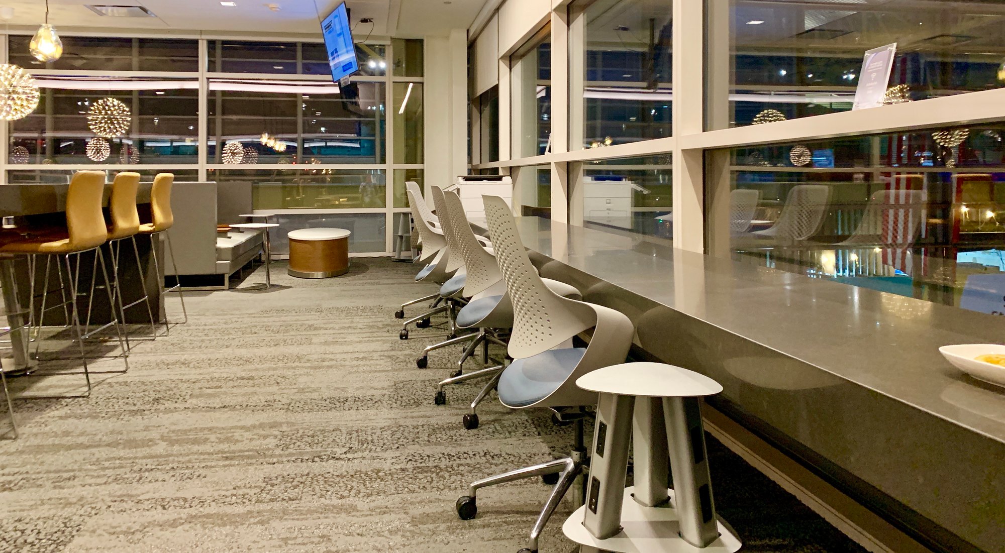 #1 of 1 images of Delta Sky Club