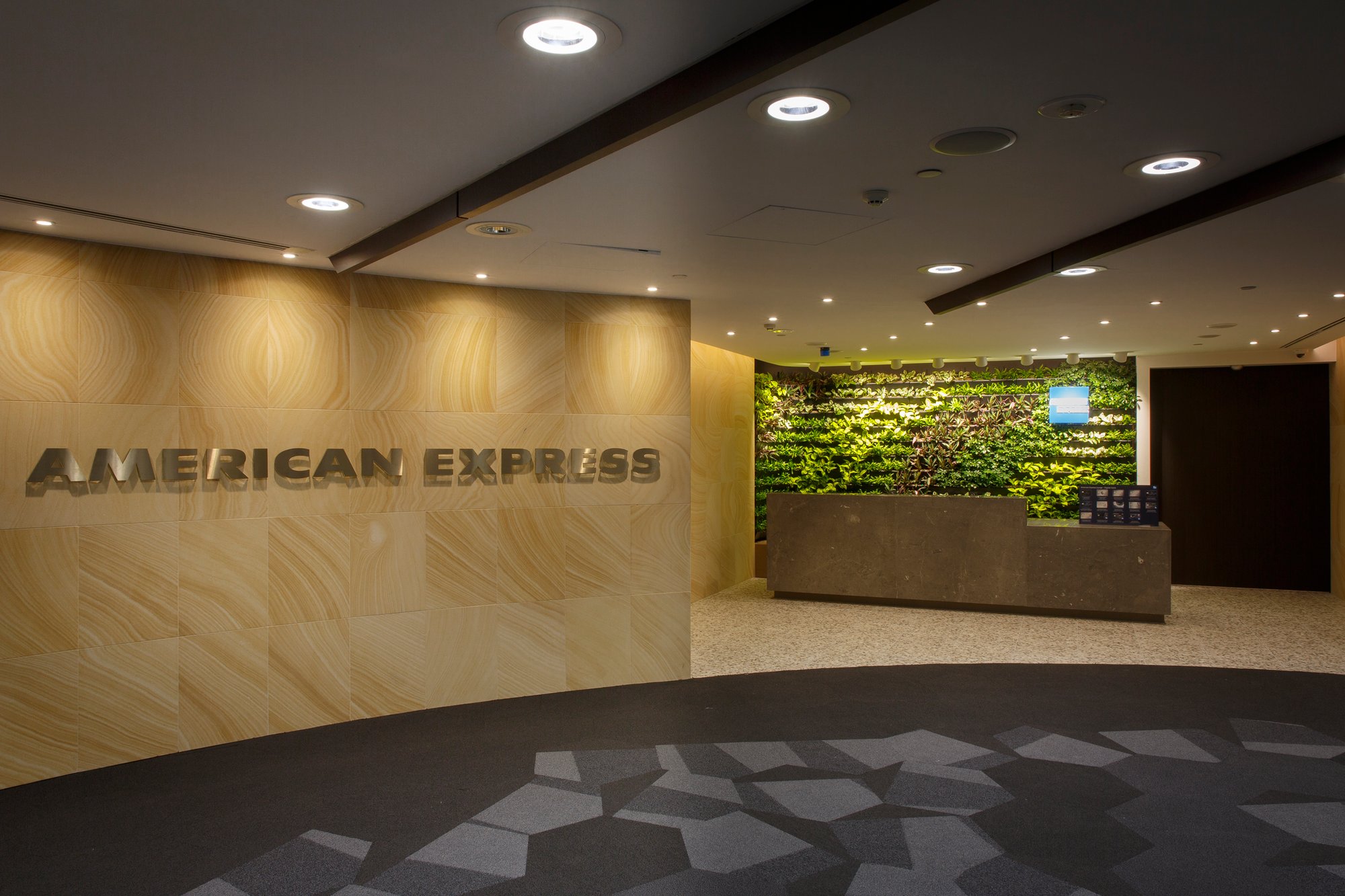 #5 of 5 images of The American Express Lounge (Temporarily Closed)