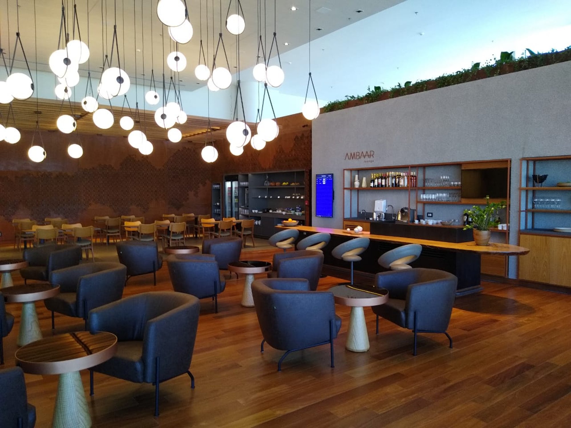 #2 of 5 images of Ambaar Lounge (International)