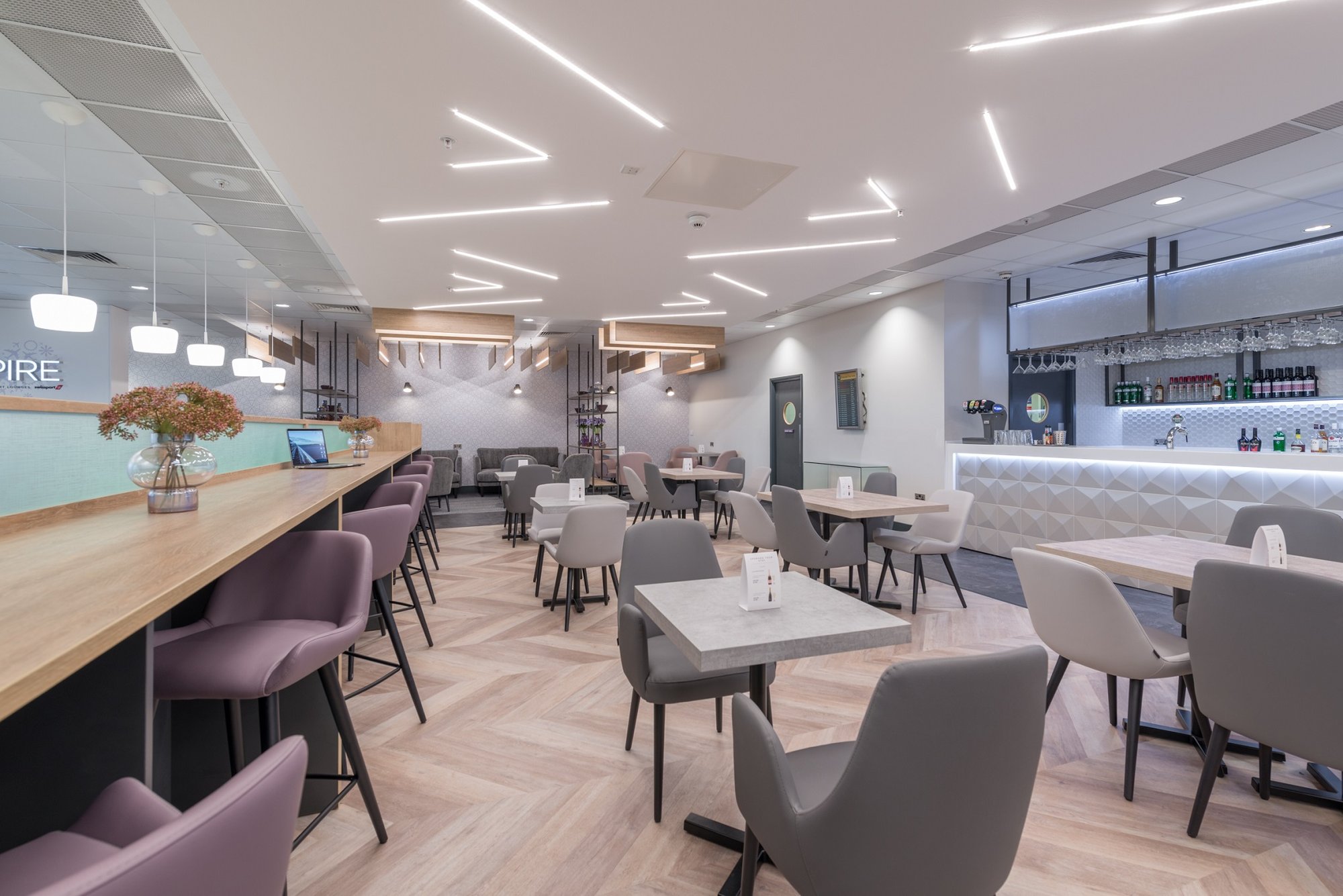 #5 of 5 images of Aspire Lounge