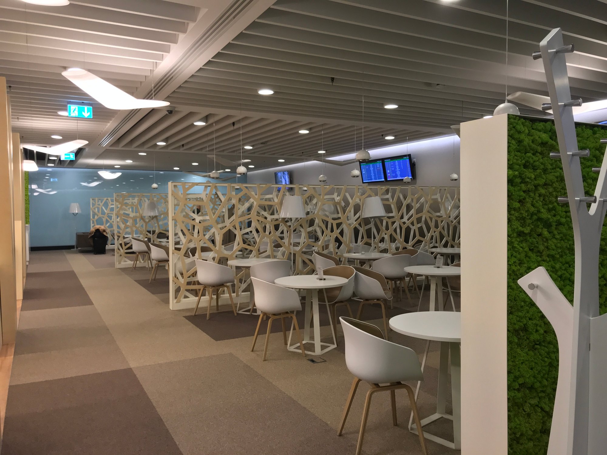 #2 of 5 images of Preludium Executive Lounge