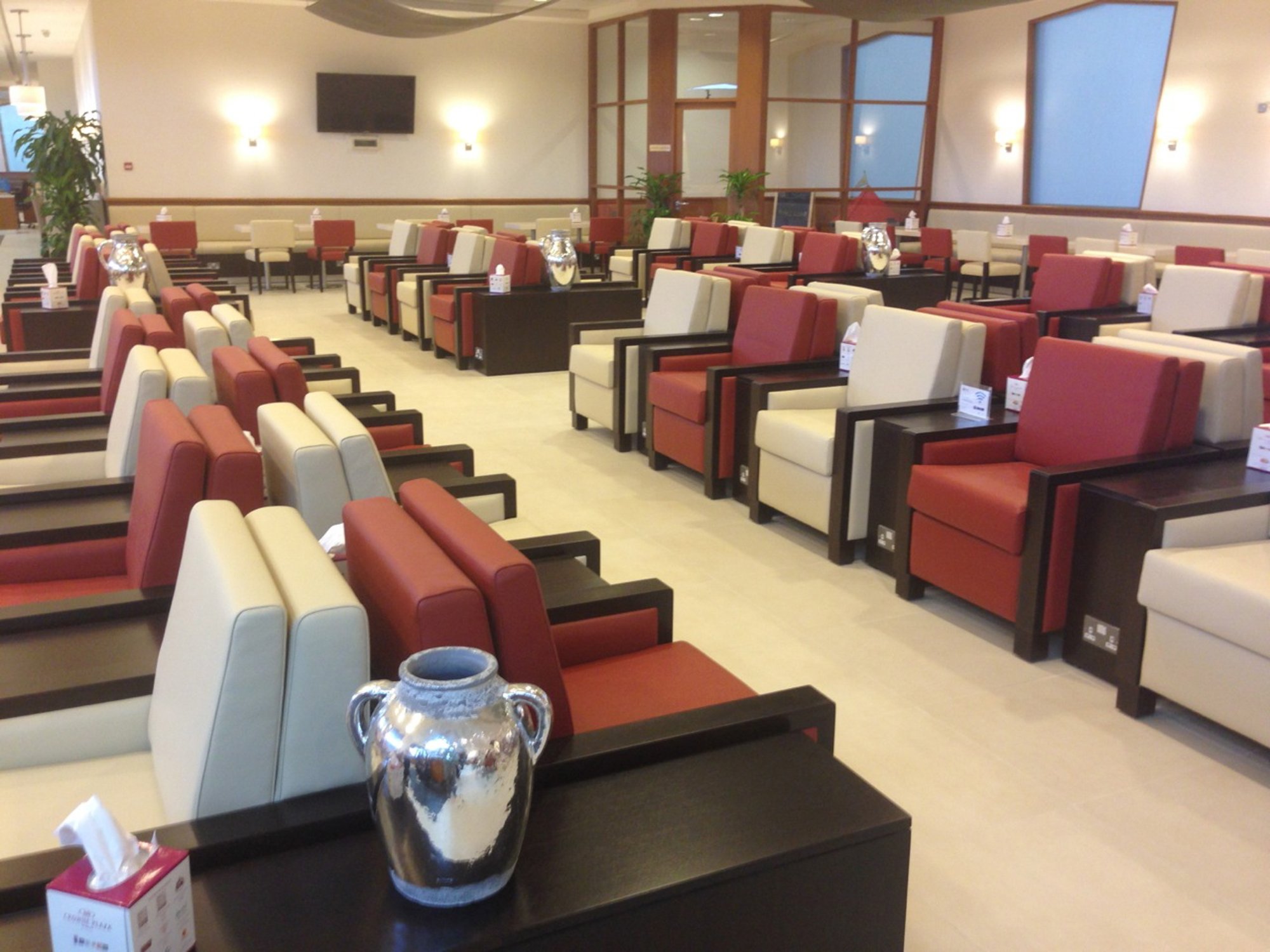 #1 of 5 images of Pearl Lounge