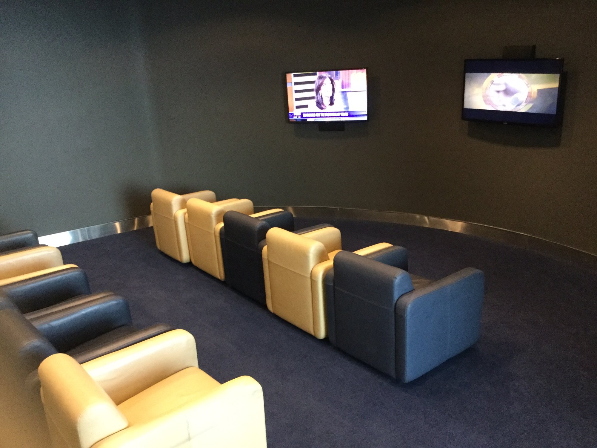 #5 of 5 images of Lufthansa Business Lounge (Temporarily Closed)