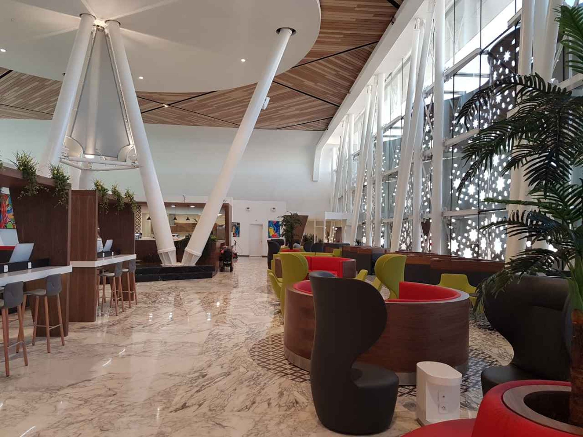 #1 of 5 images of Pearl Lounge (Departures) (Temporarily Closed)