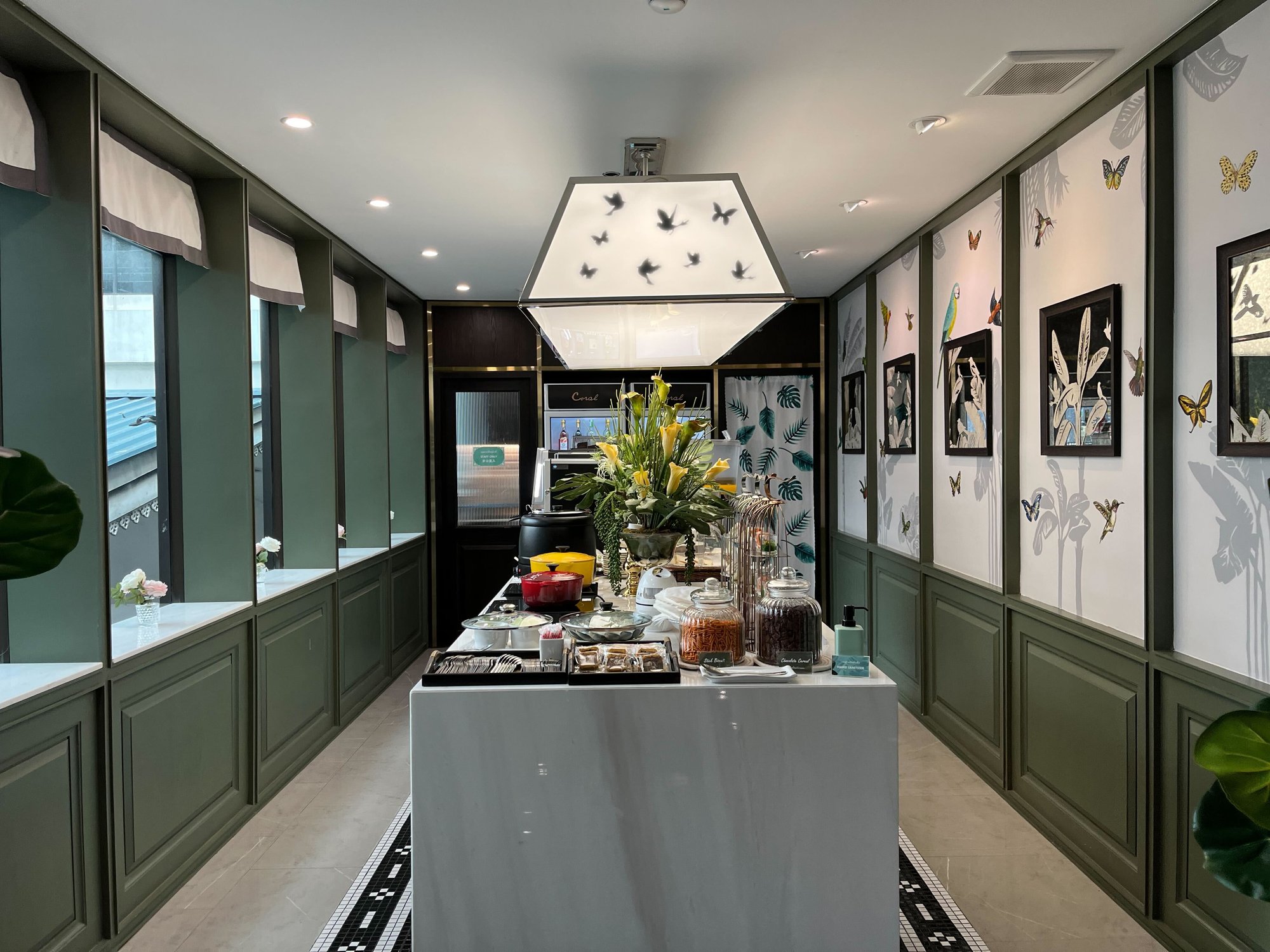 #4 of 5 images of Coral Forest Lounge