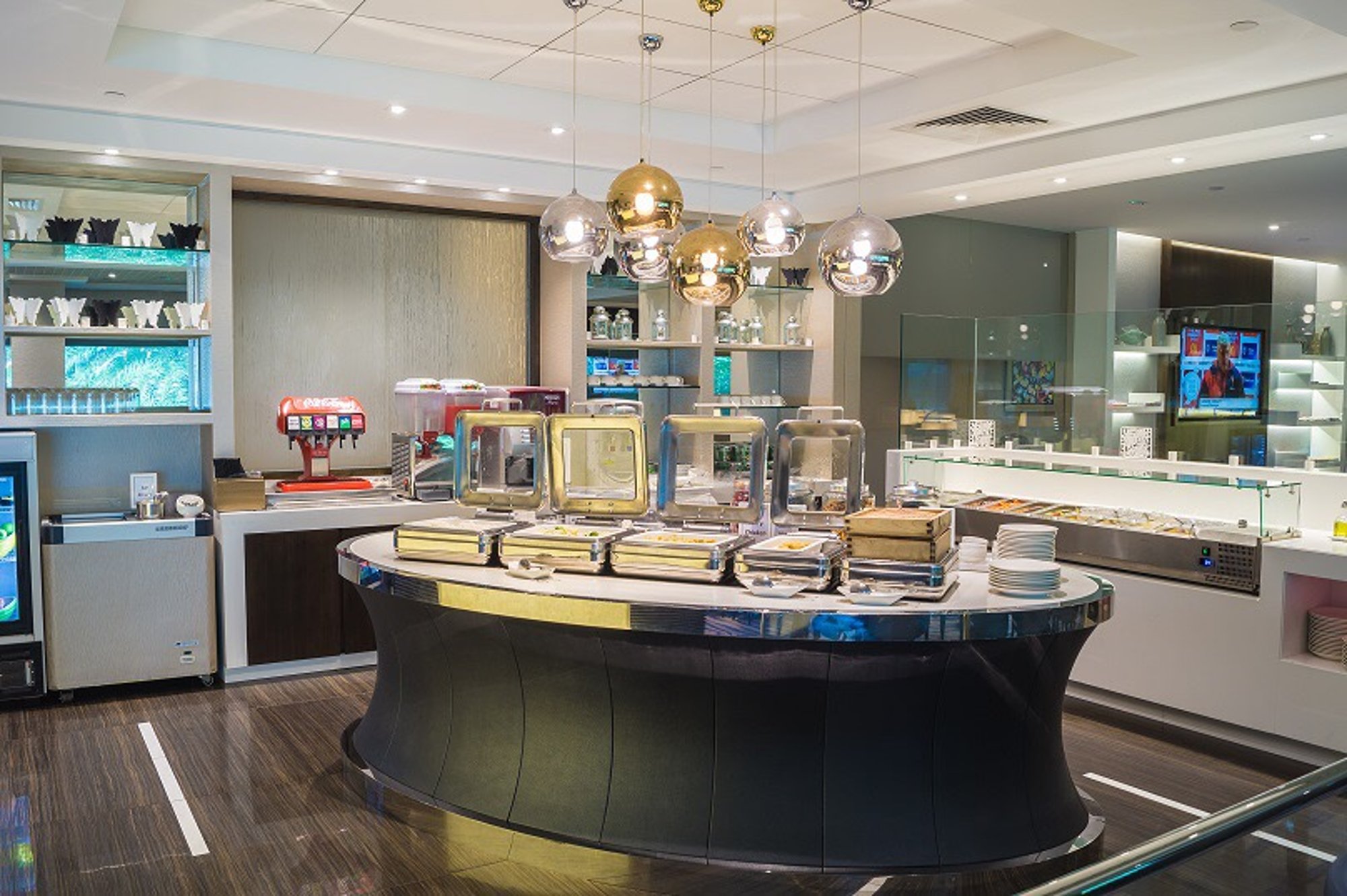 #2 of 5 images of Ambassador Transit Lounge