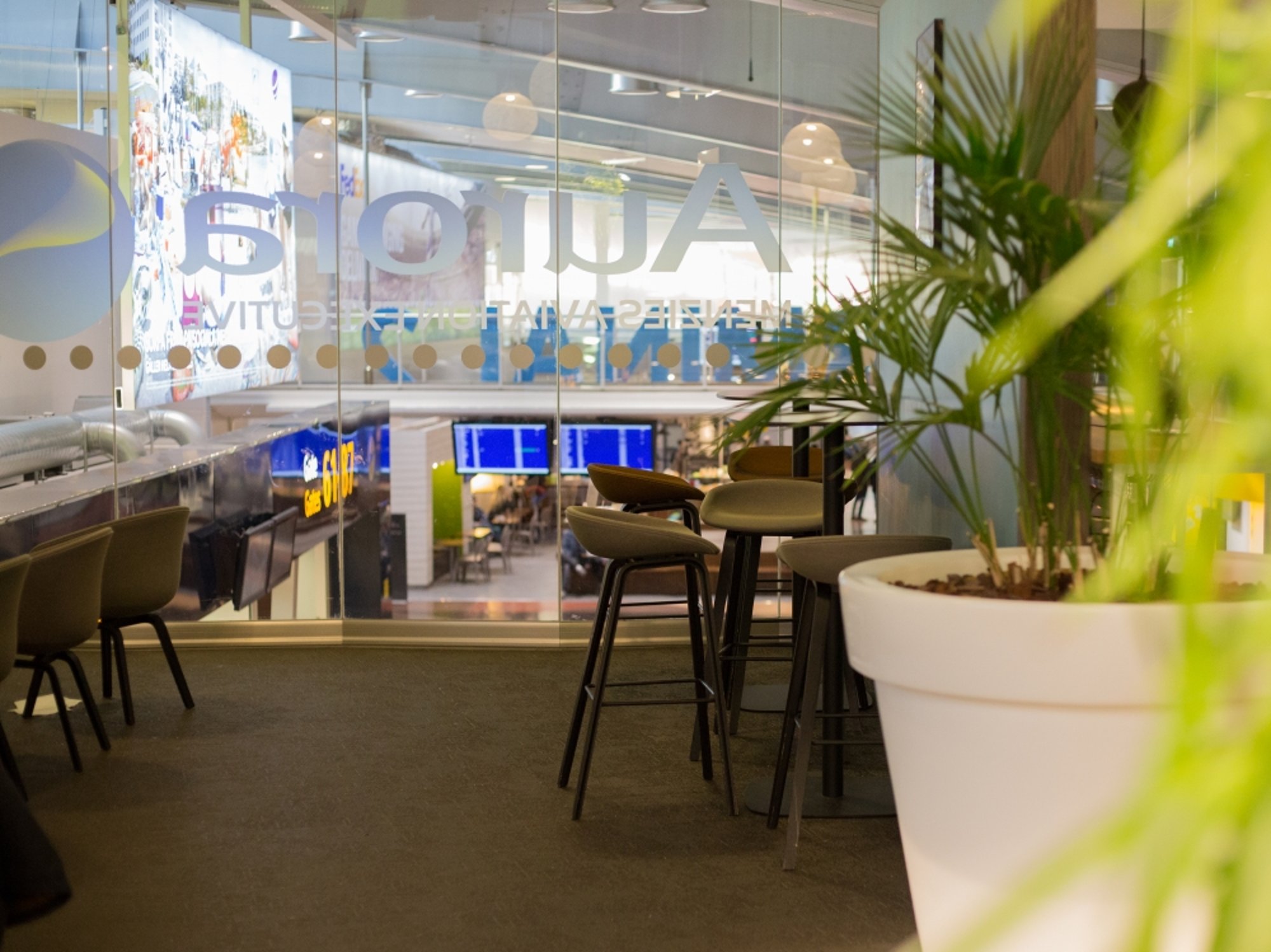 #4 of 5 images of Pearl Lounge