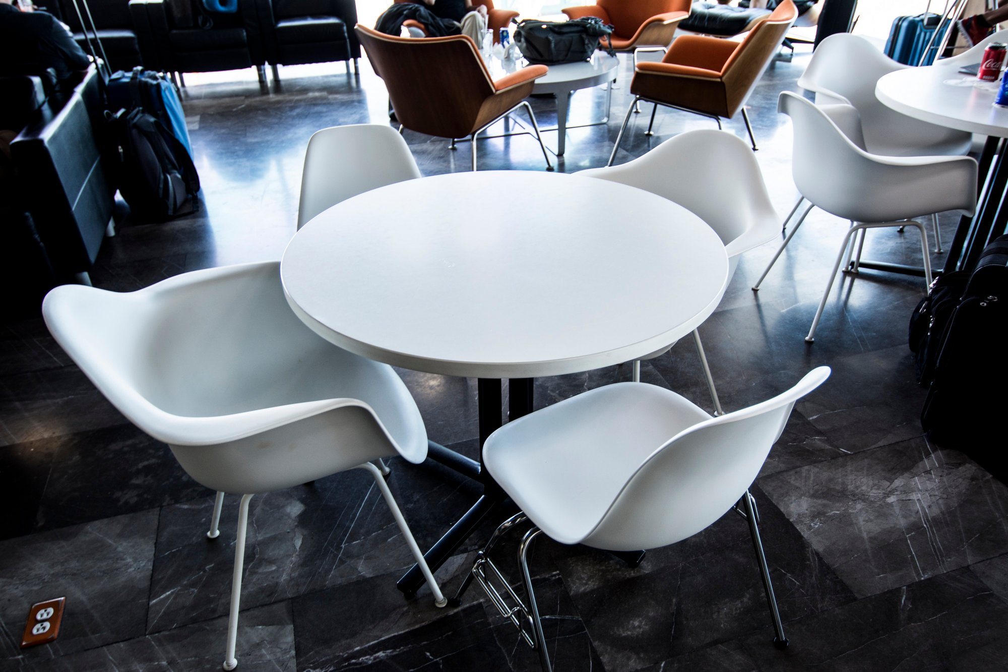#5 of 5 images of VIP Lounge