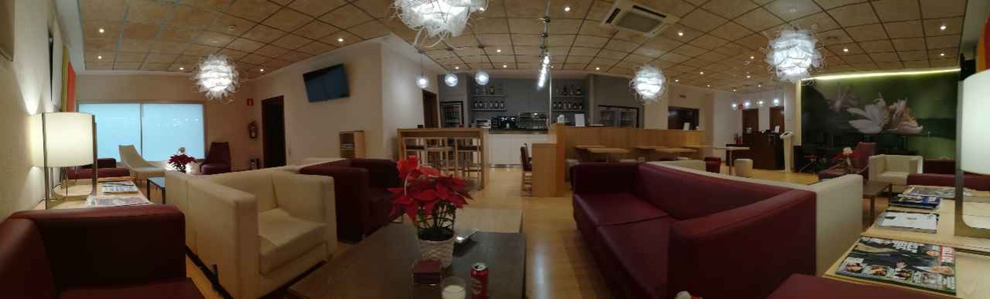#4 of 5 images of Sala VIP Azahar (Temporarily Closed)