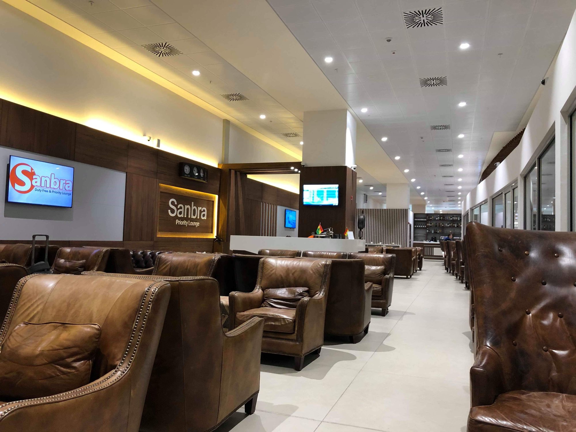 #2 of 2 images of Sanbra Priority Lounge