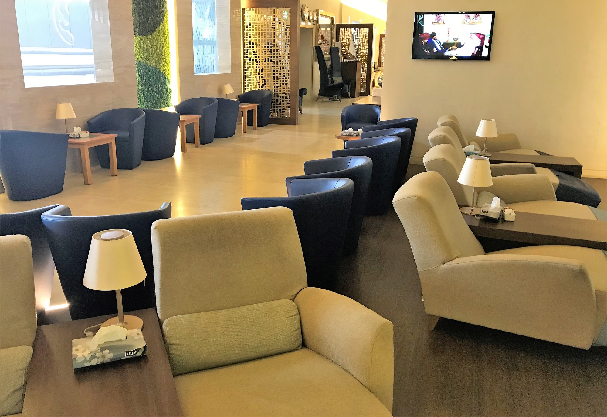 #3 of 5 images of Kuwait Airways Dasman Lounge