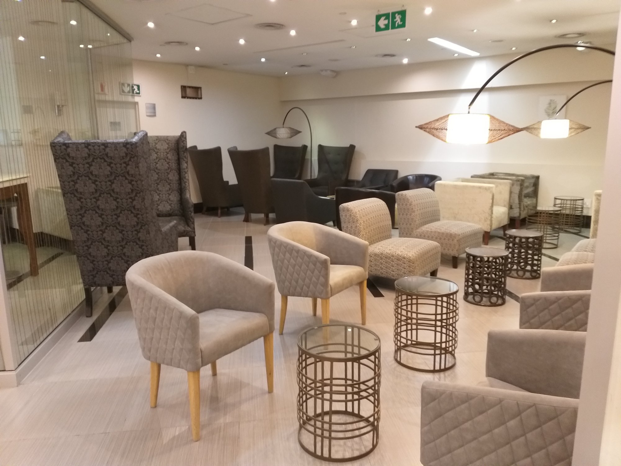 #4 of 5 images of Mashonzha Lounge