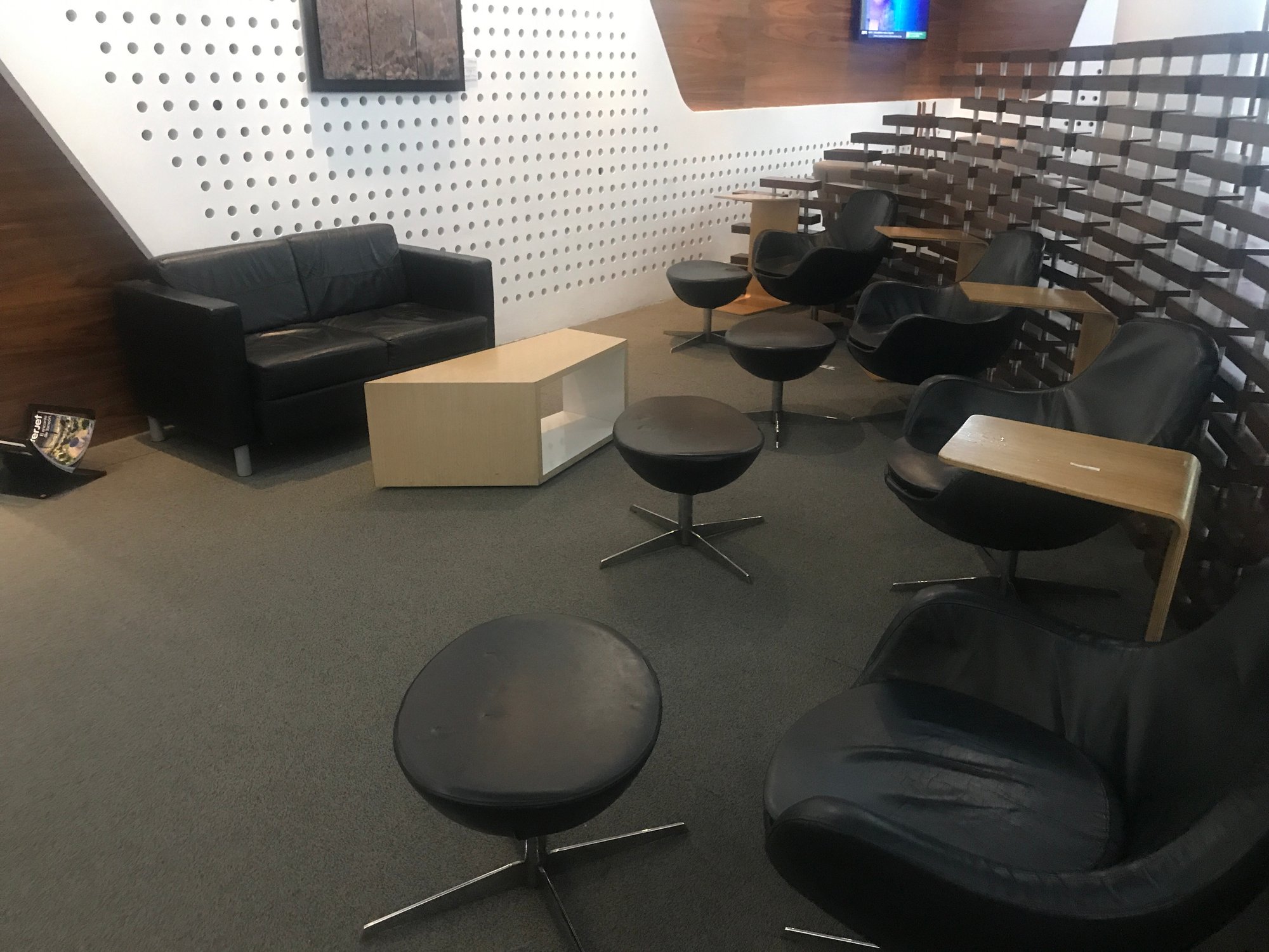 #2 of 3 images of VIP Lounge