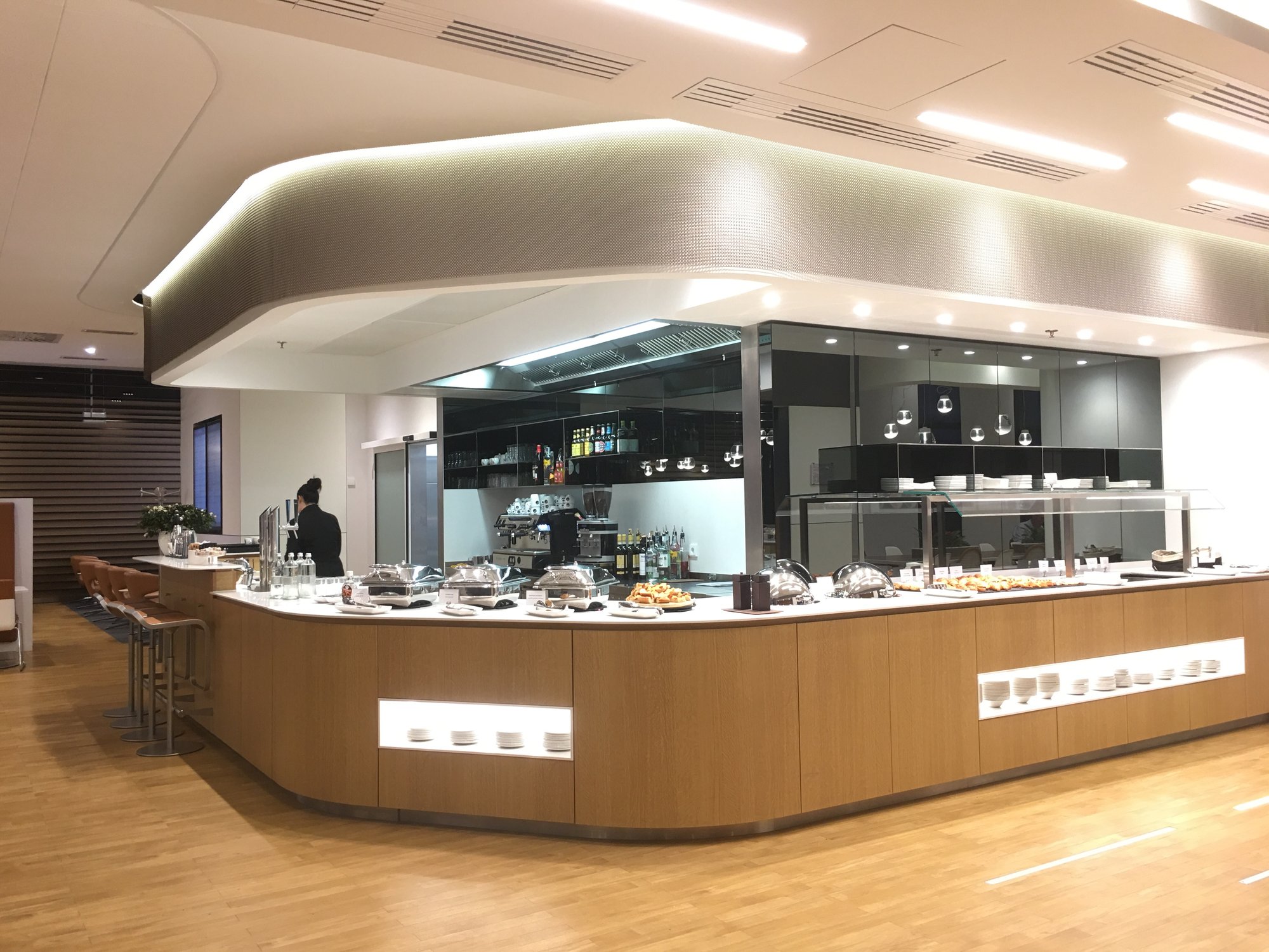 #1 of 5 images of Lufthansa Lounge
