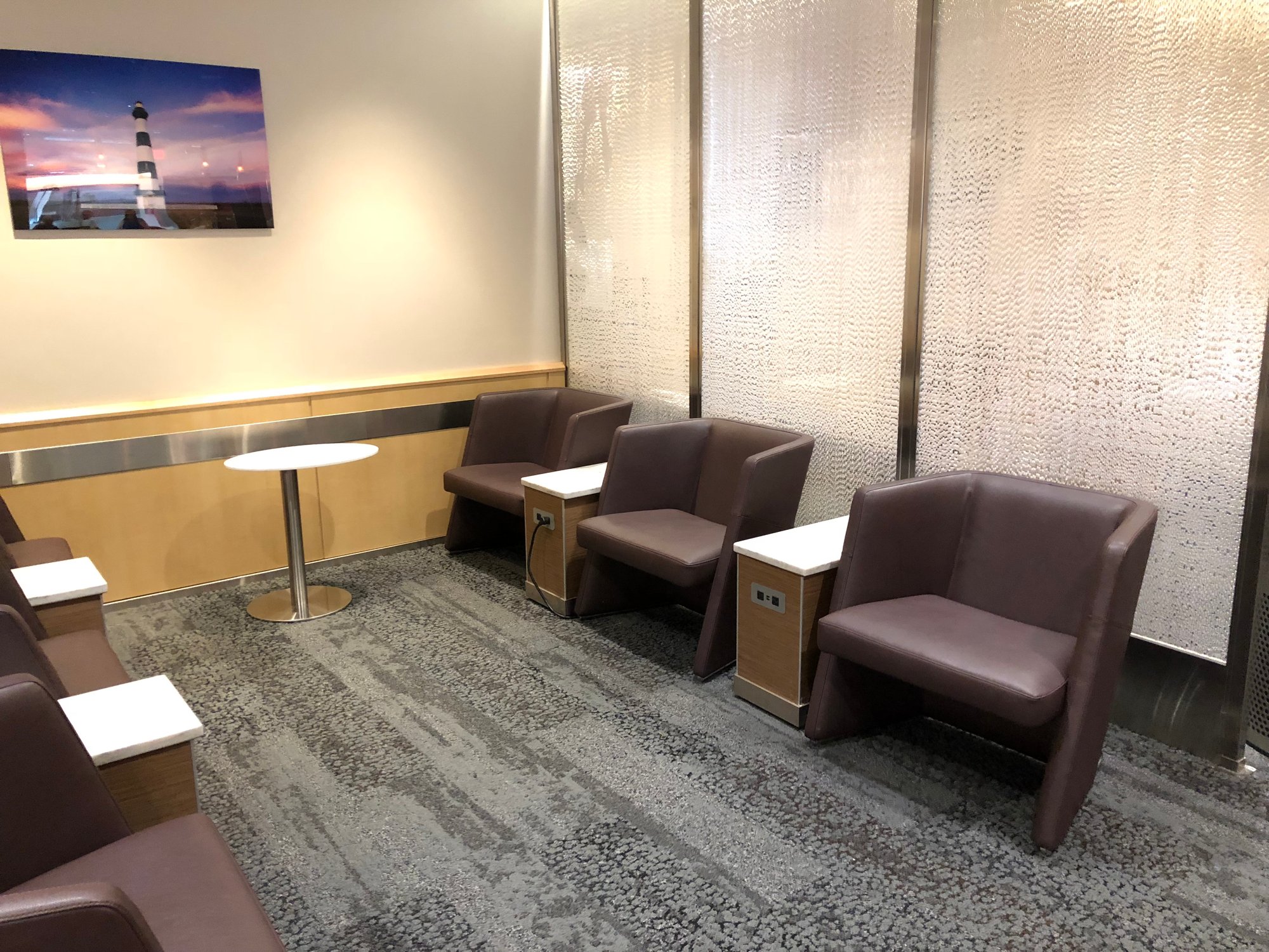 #2 of 5 images of Delta Sky Club