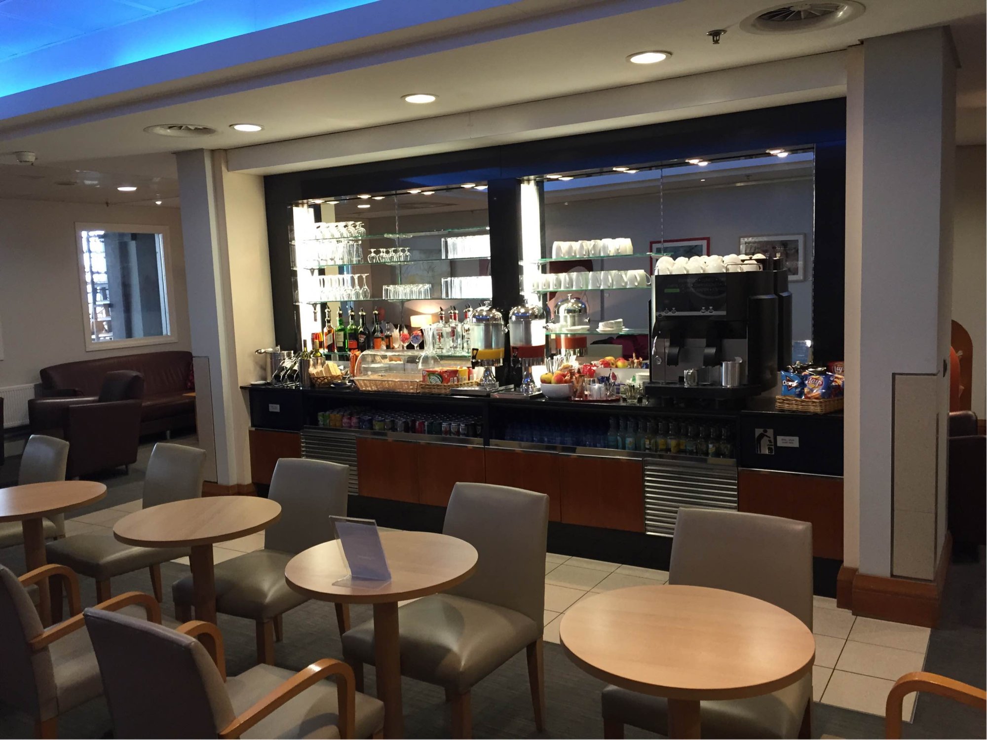 #4 of 5 images of British Airways Galleries Club Lounge (40) (Temporarily Closed)