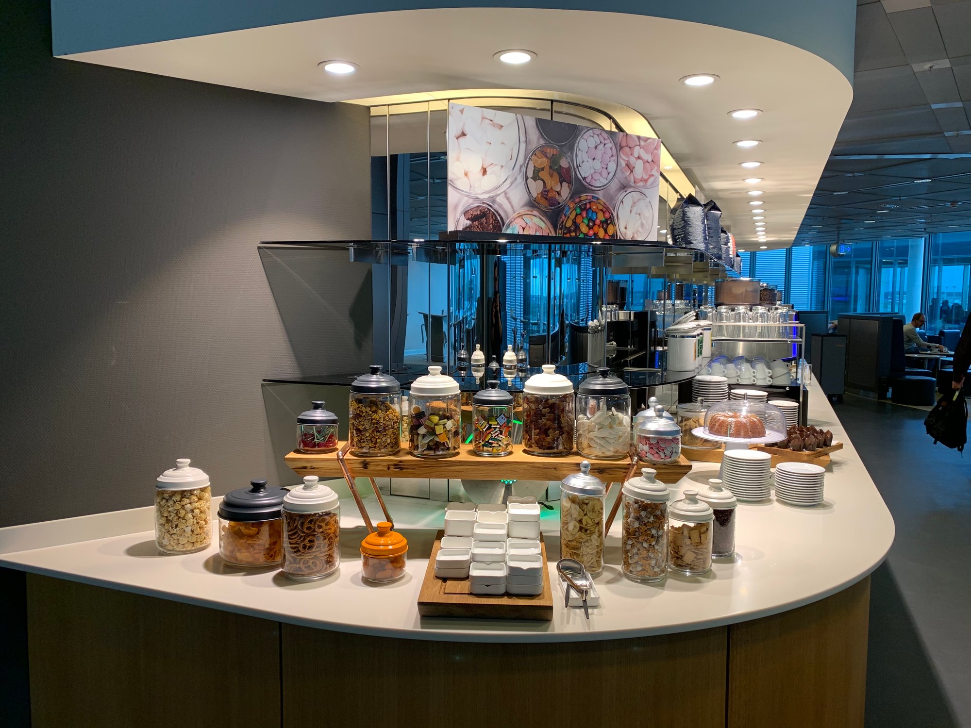 #5 of 5 images of Lufthansa Business Lounge (Non-Schengen, Gates B24-B28)