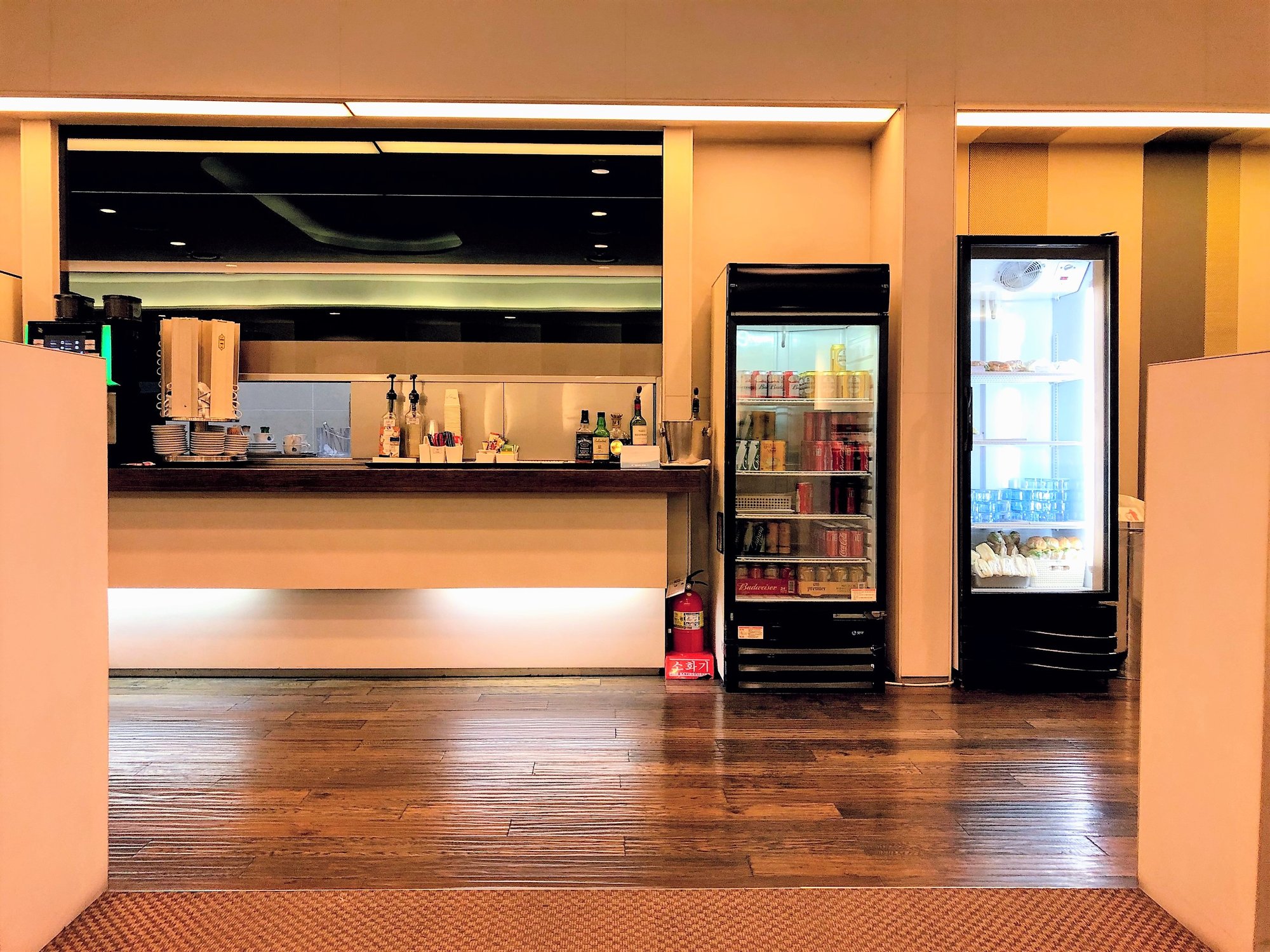 #3 of 5 images of Korean Air Lounge (International)