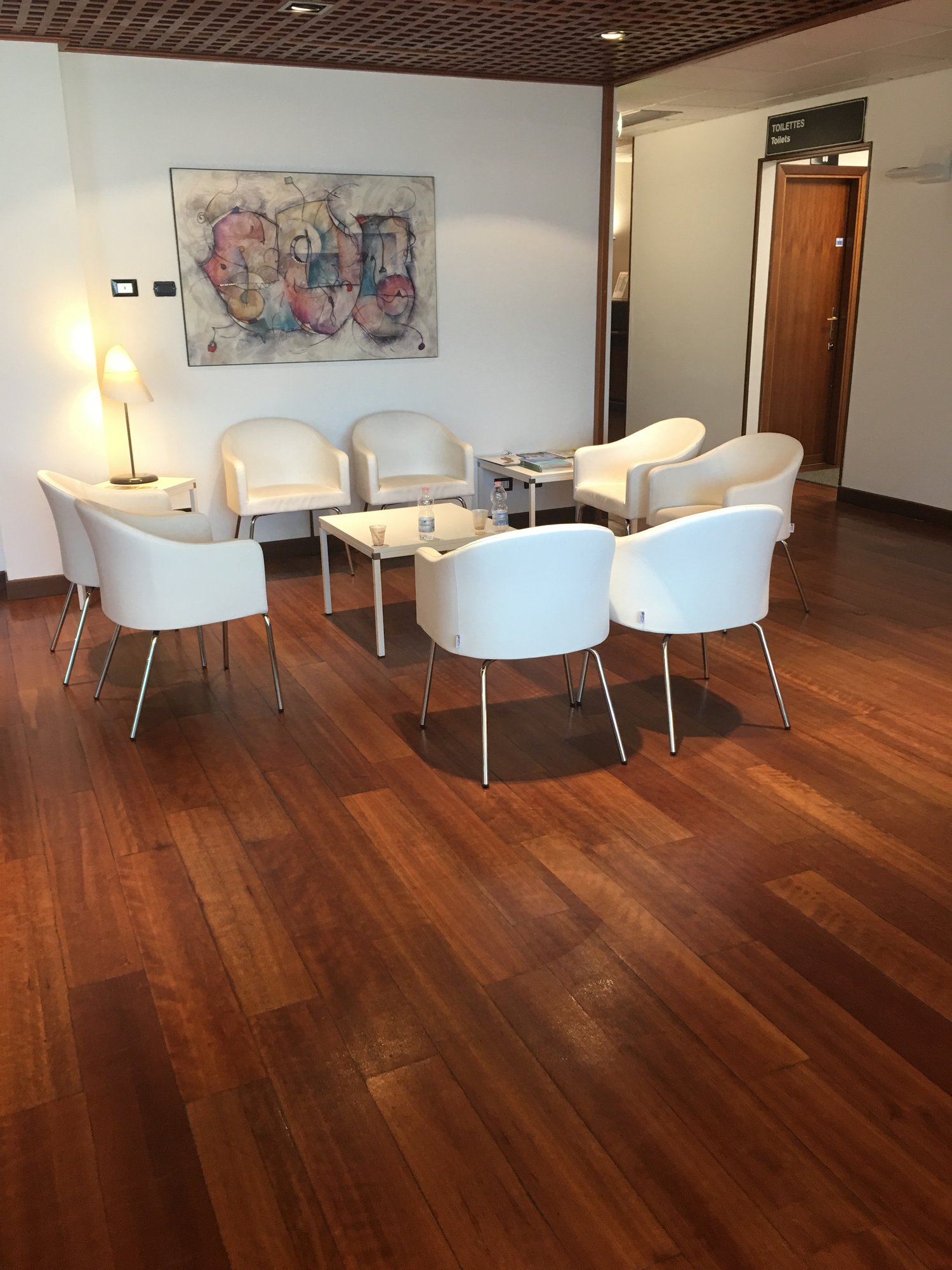 #2 of 4 images of GESAP VIP Lounge (Temporarily Closed)