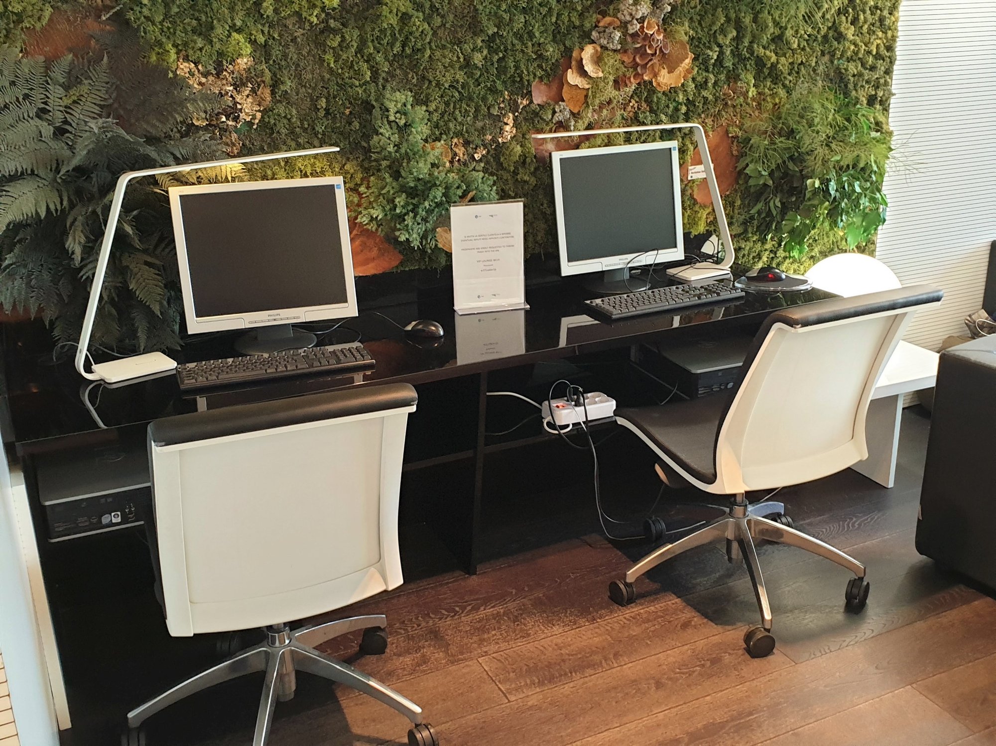 #4 of 5 images of Salon V.I.P. Sac