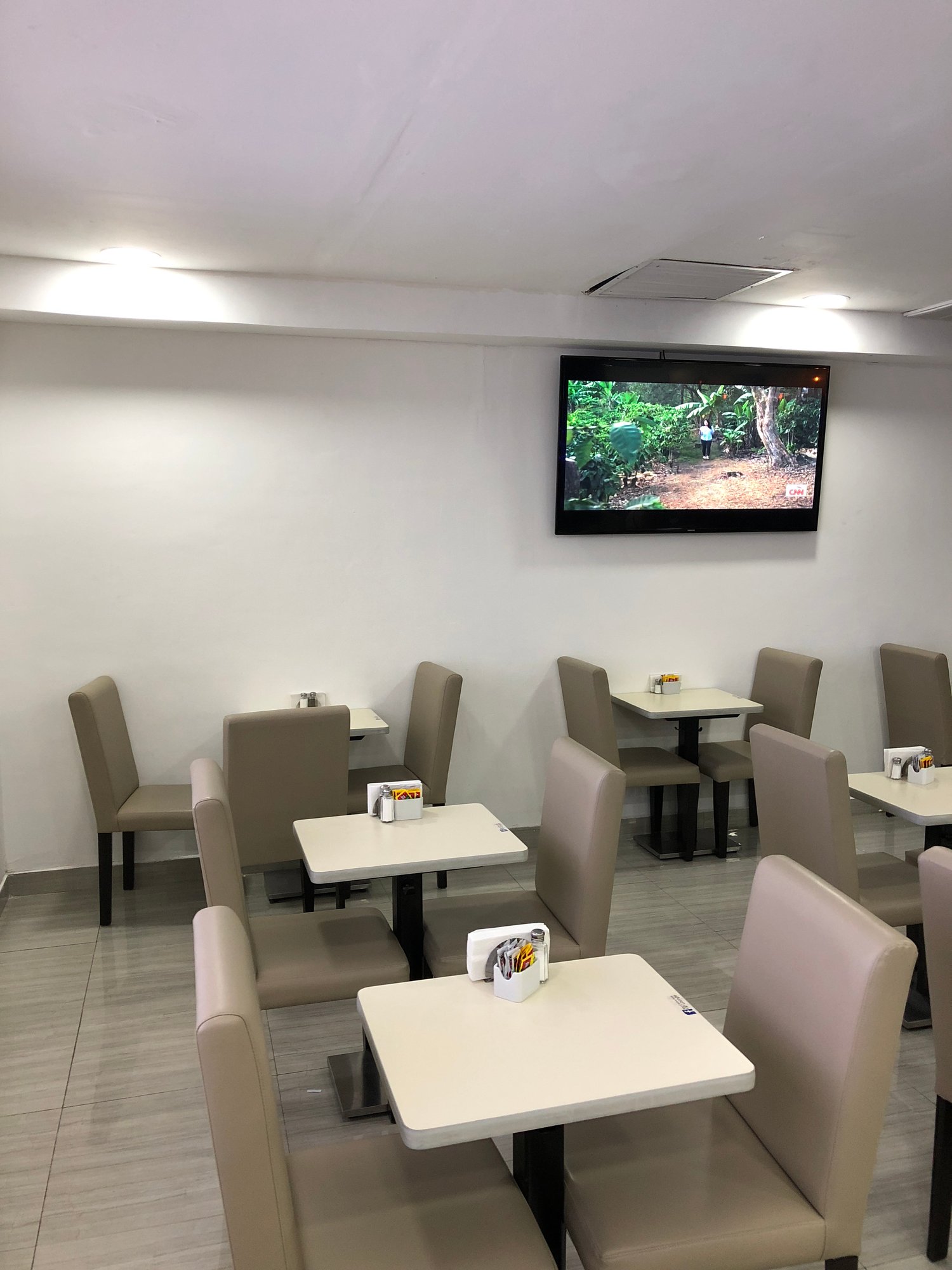 #2 of 5 images of Aeroconnections VIP Lounge