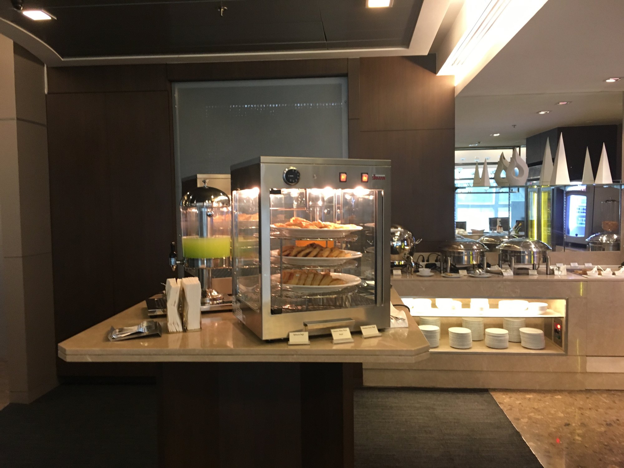 #3 of 5 images of Miracle First and Business Class Lounge (A)