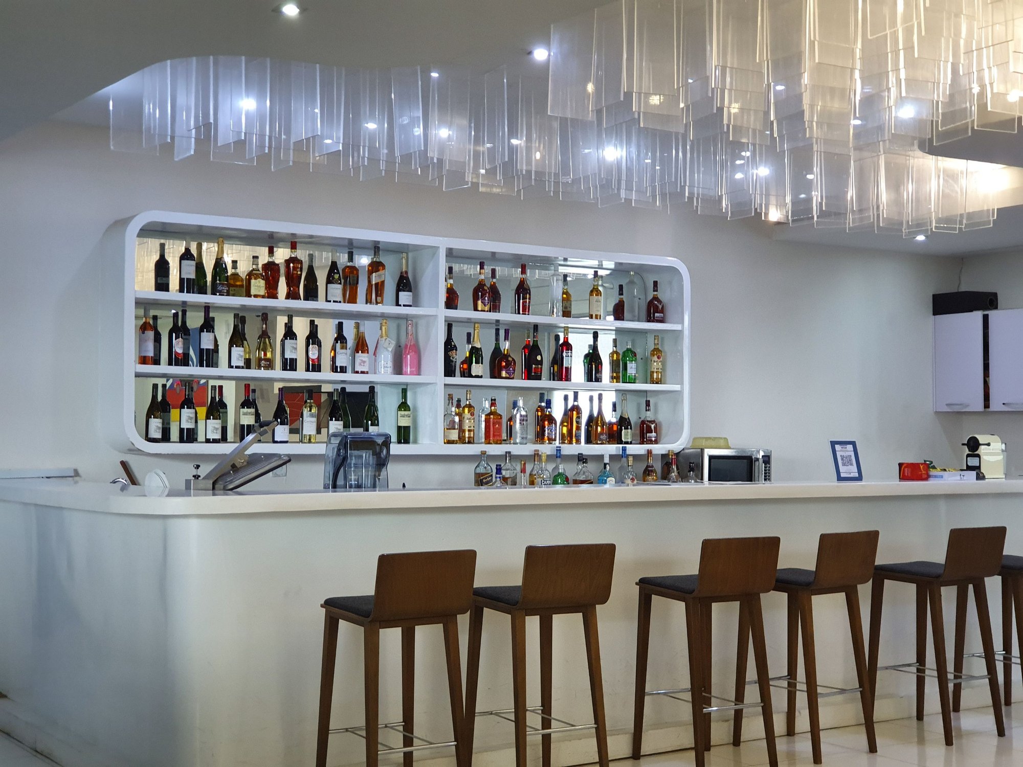 #4 of 5 images of First Lounge