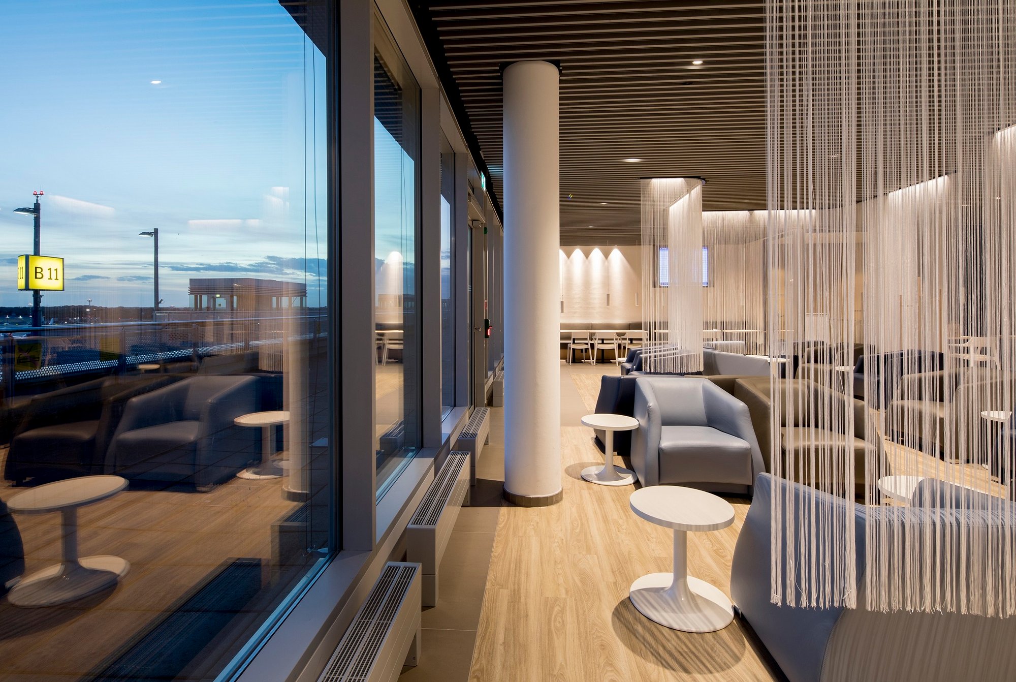 #2 of 5 images of Hugo Junkers Lounge