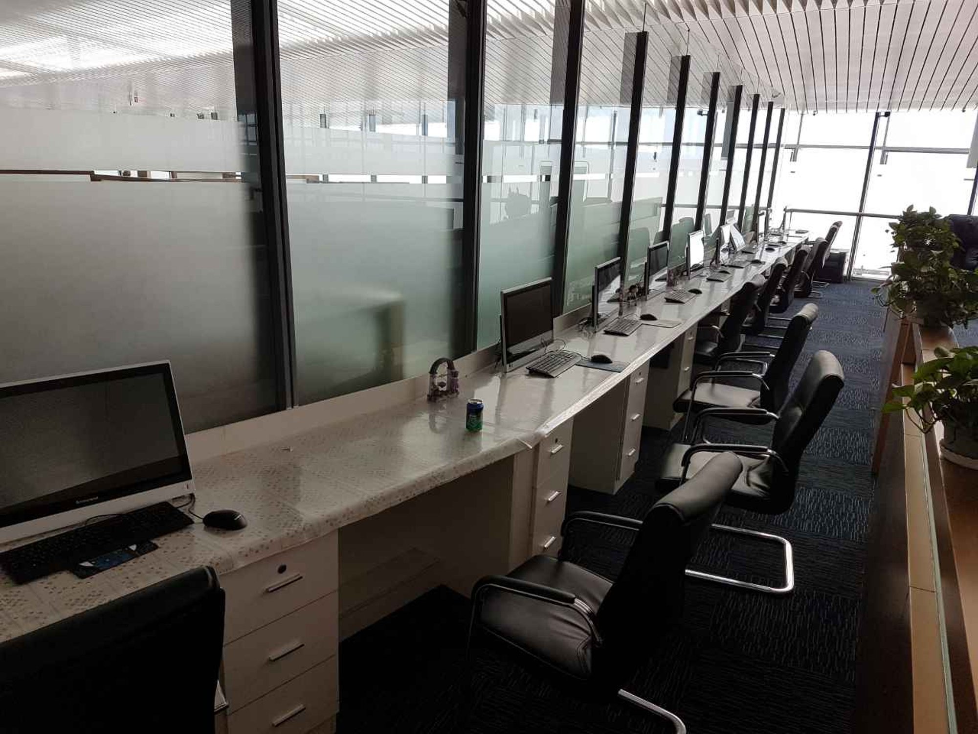 #2 of 5 images of Yantai Airport First Class Lounge