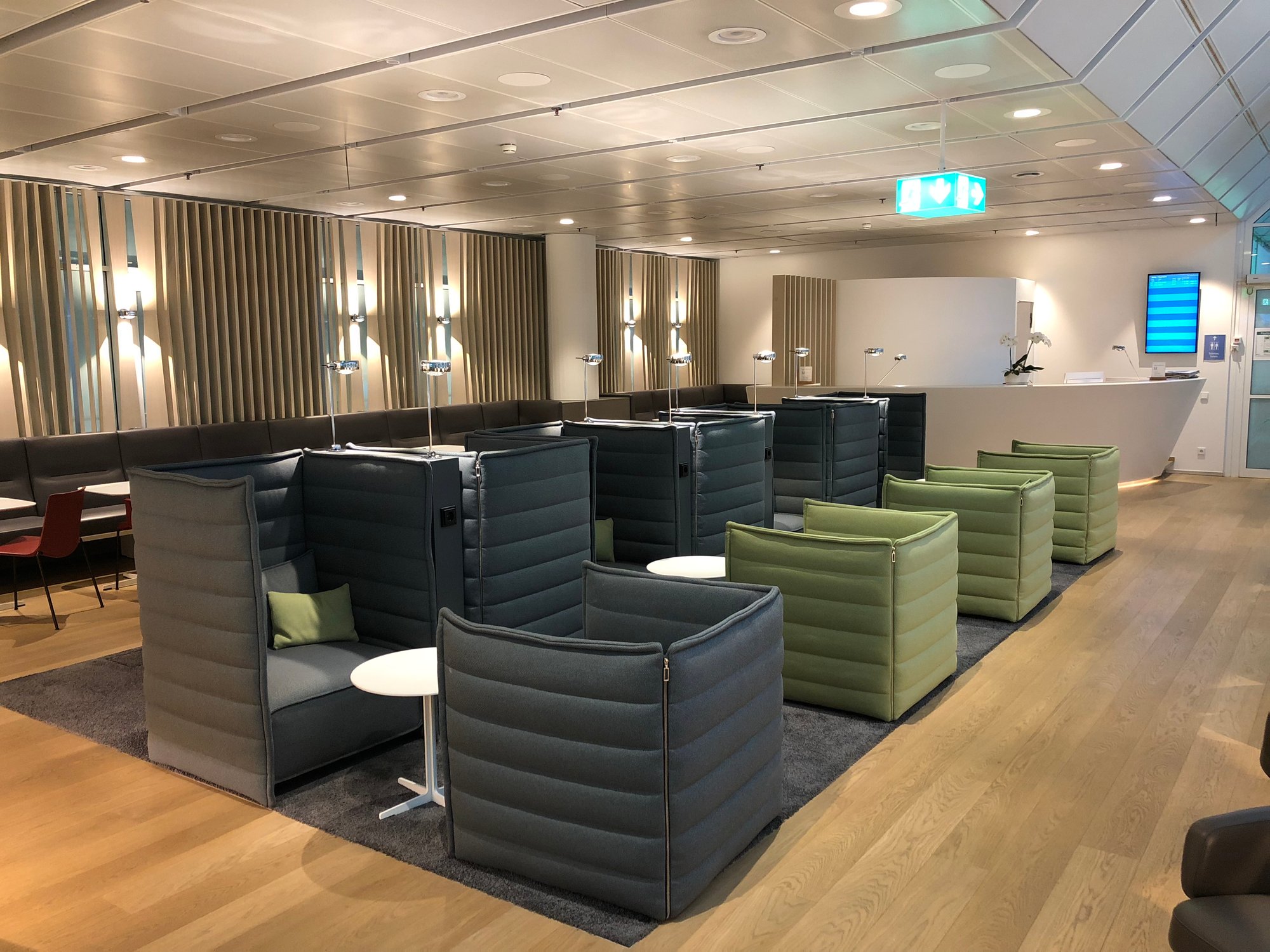 #1 of 5 images of Airport Lounge Europe