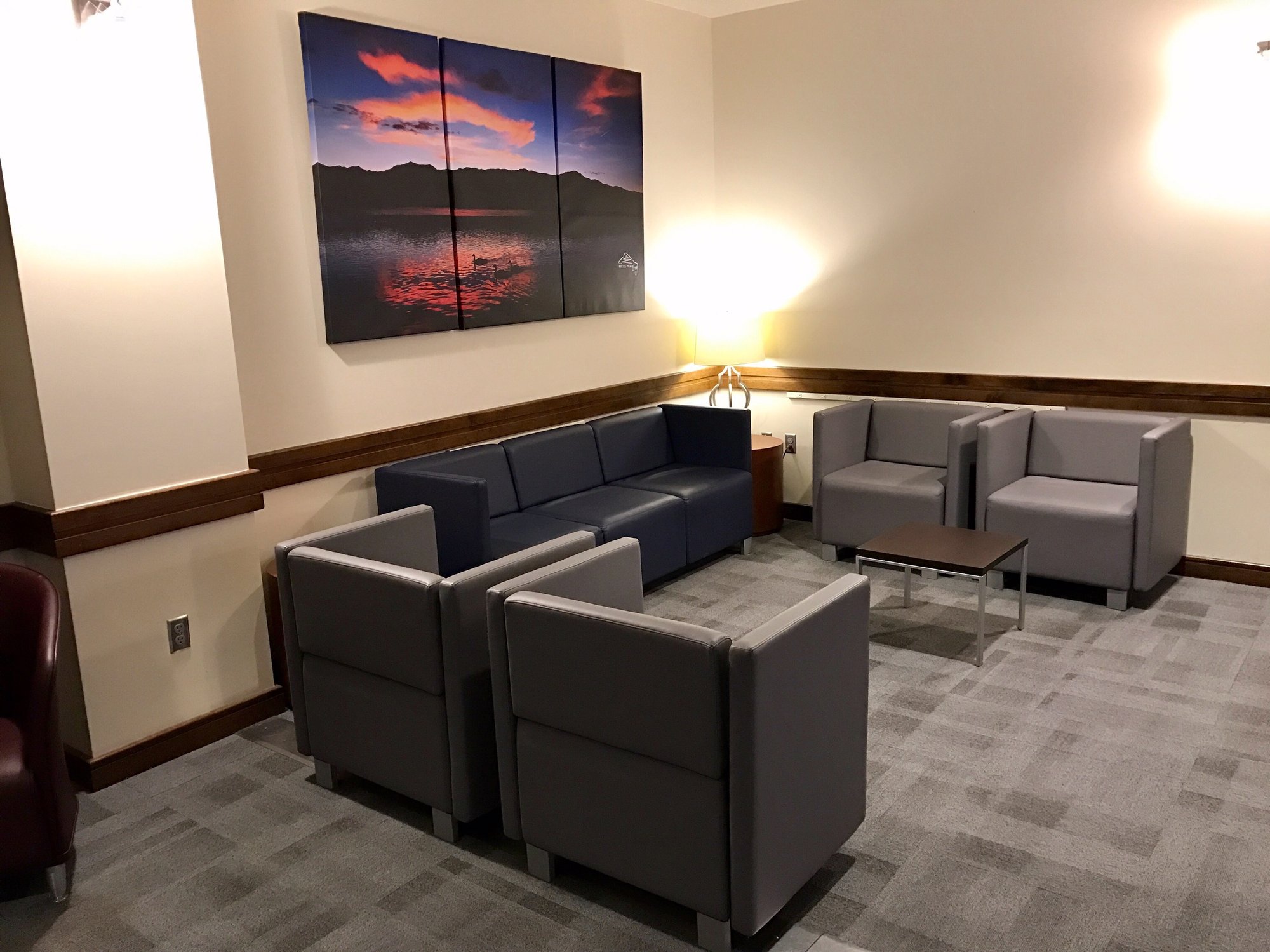 #4 of 5 images of Mortgage Solutions Financial Premier Lounge (Temporarily Closed)