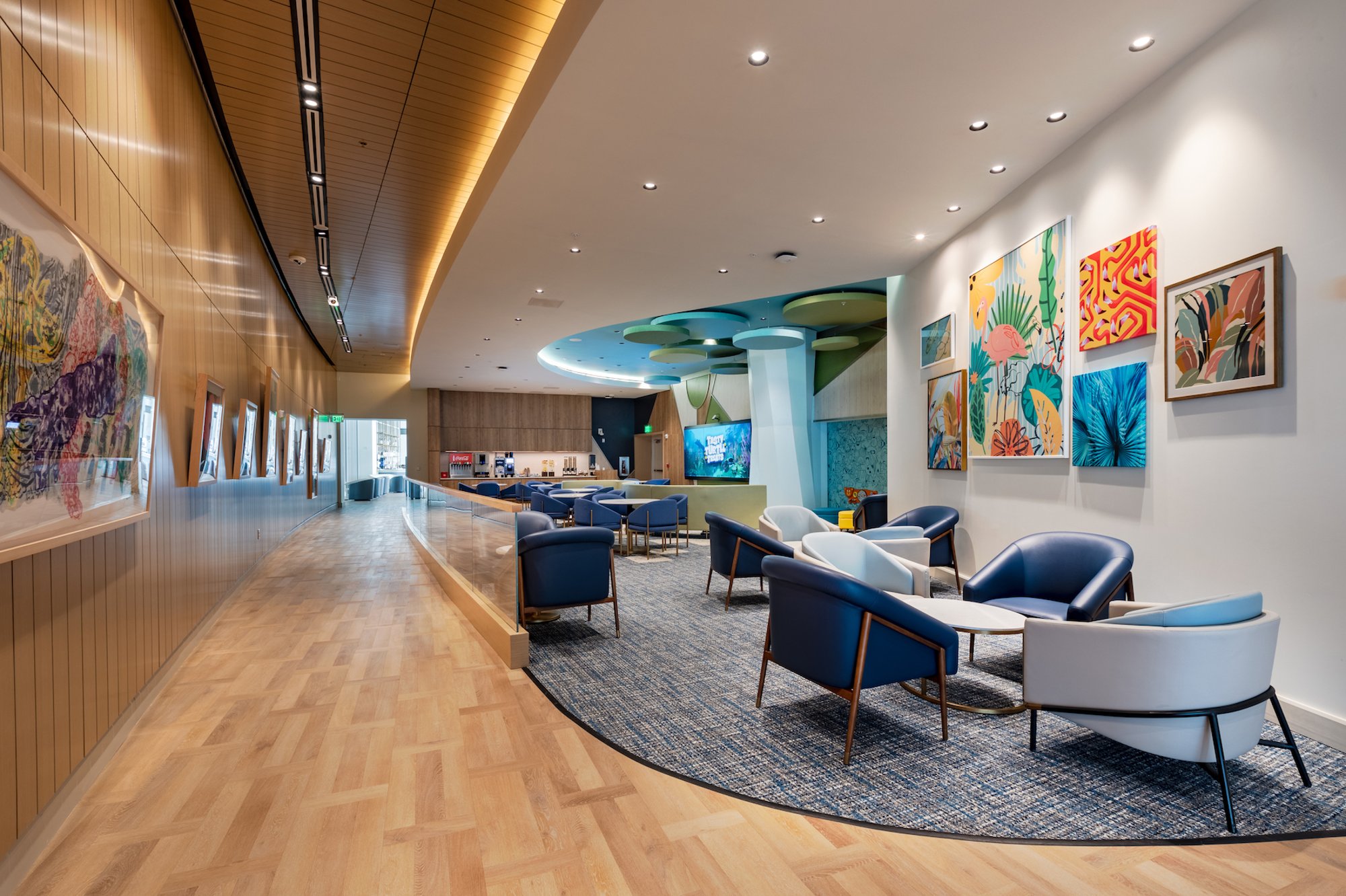 #2 of 5 images of Plaza Premium Lounge