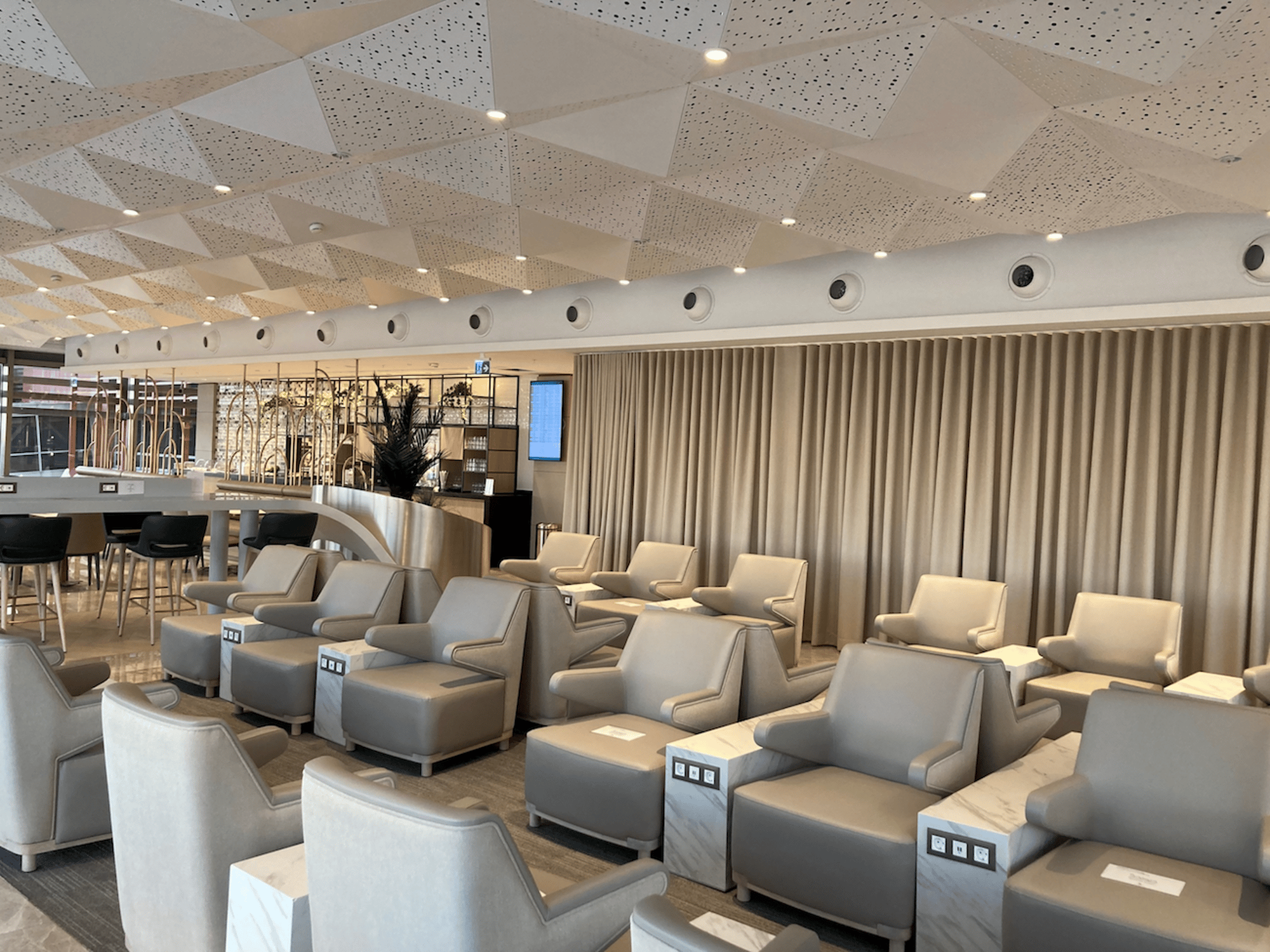 #3 of 5 images of Plaza Premium Lounge (Marmara)