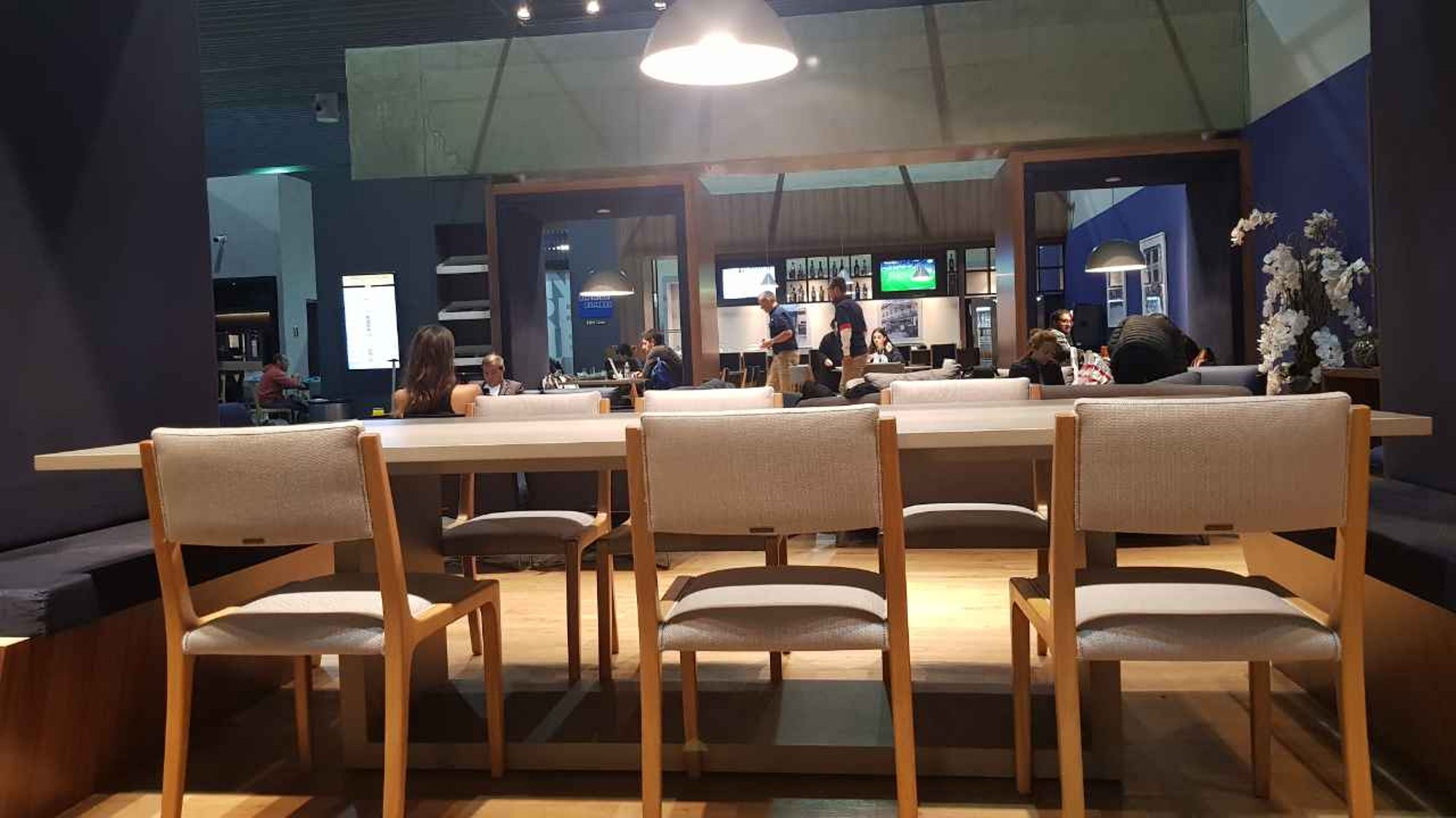 #1 of 4 images of American Express Lounge