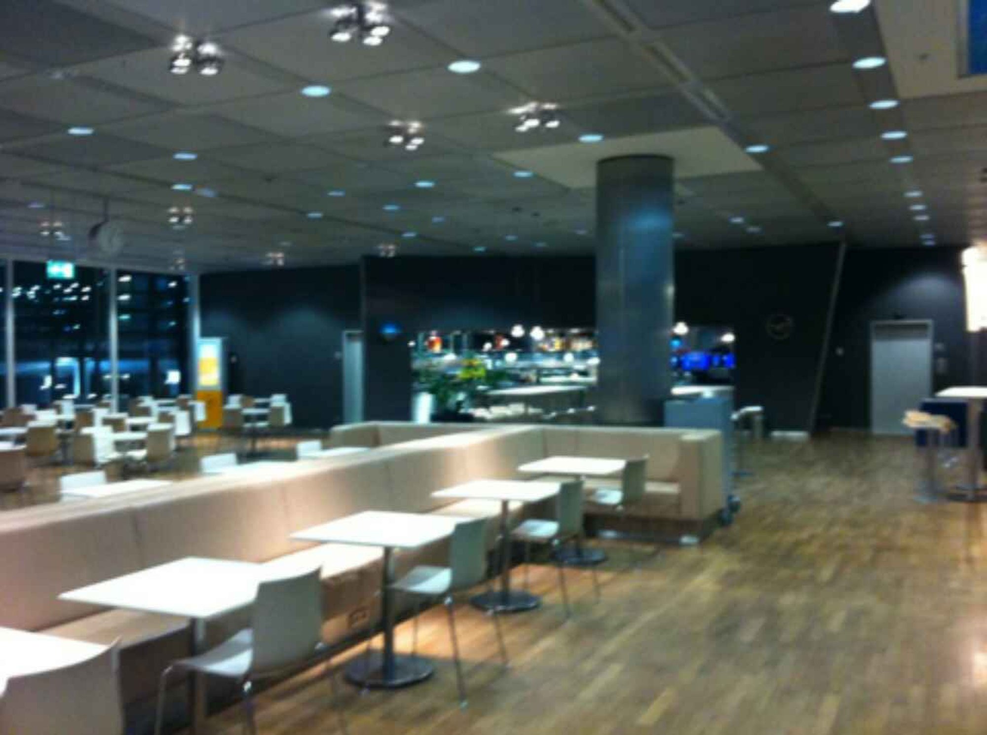 #2 of 5 images of Lufthansa Business Lounge (Schengen)