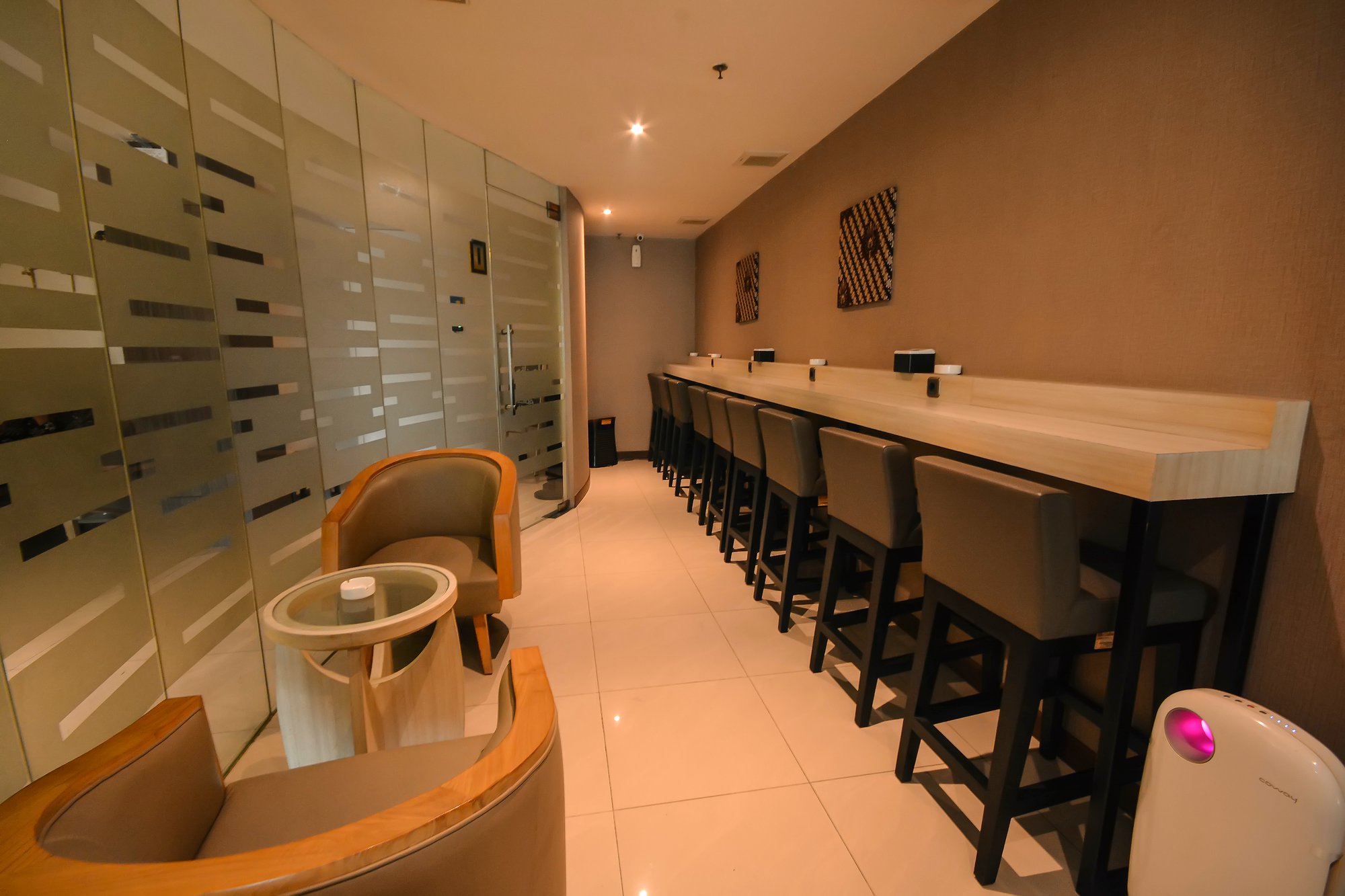 #5 of 5 images of Concordia Lounge