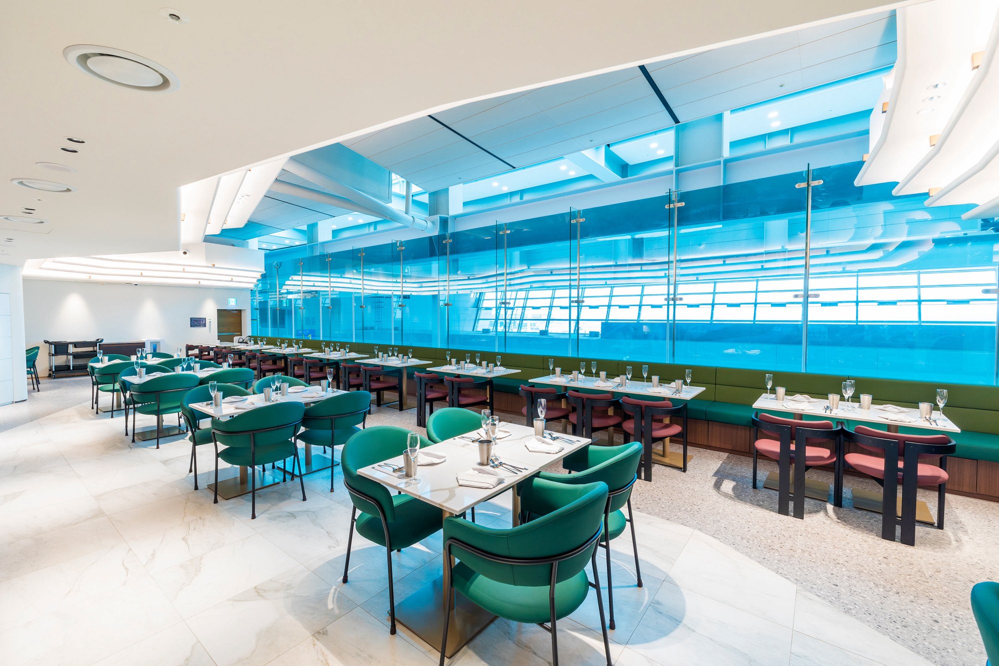 #1 of 5 images of MATINA Lounge East (Gate 11)