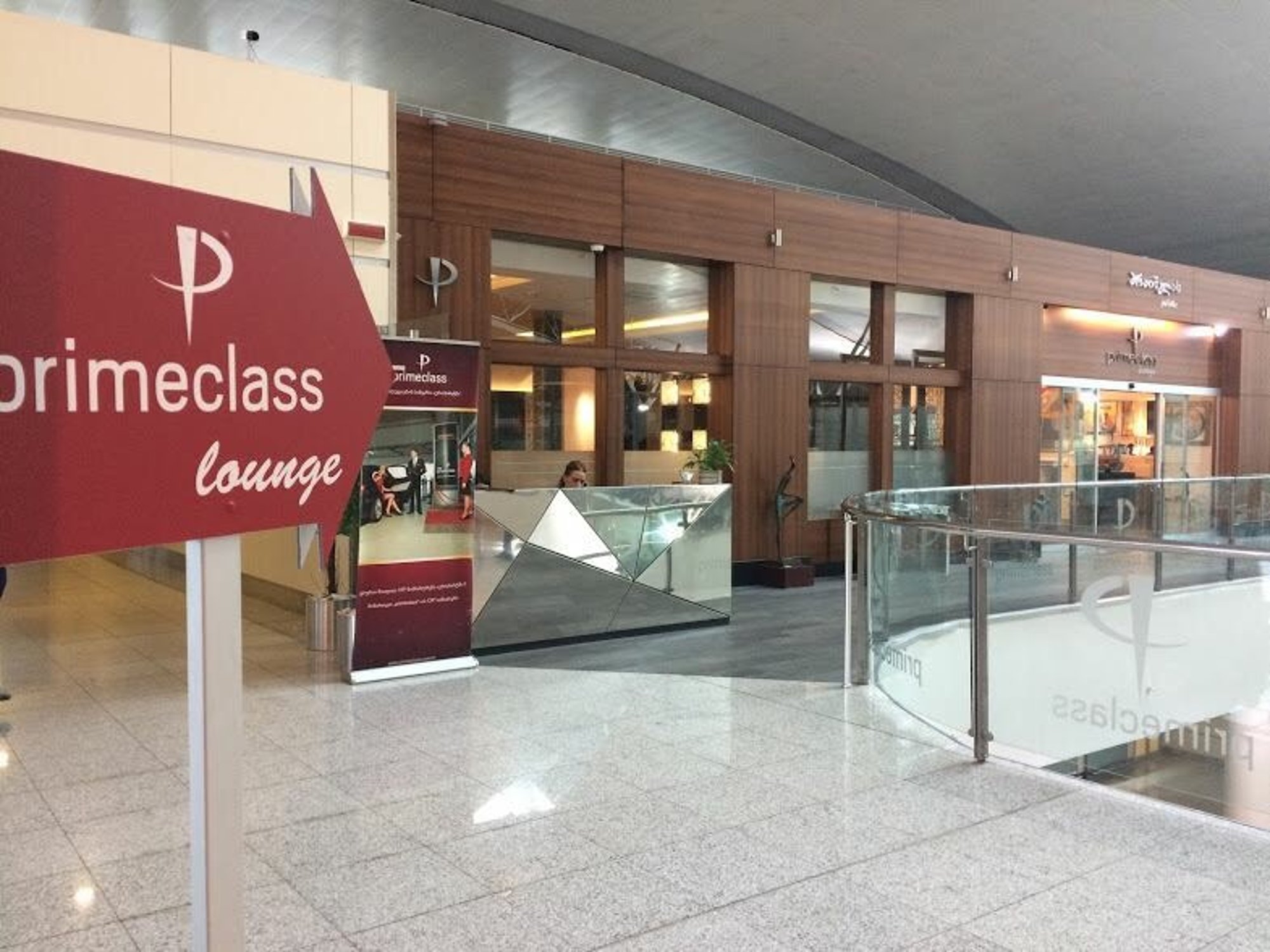 #3 of 5 images of Primeclass Lounge