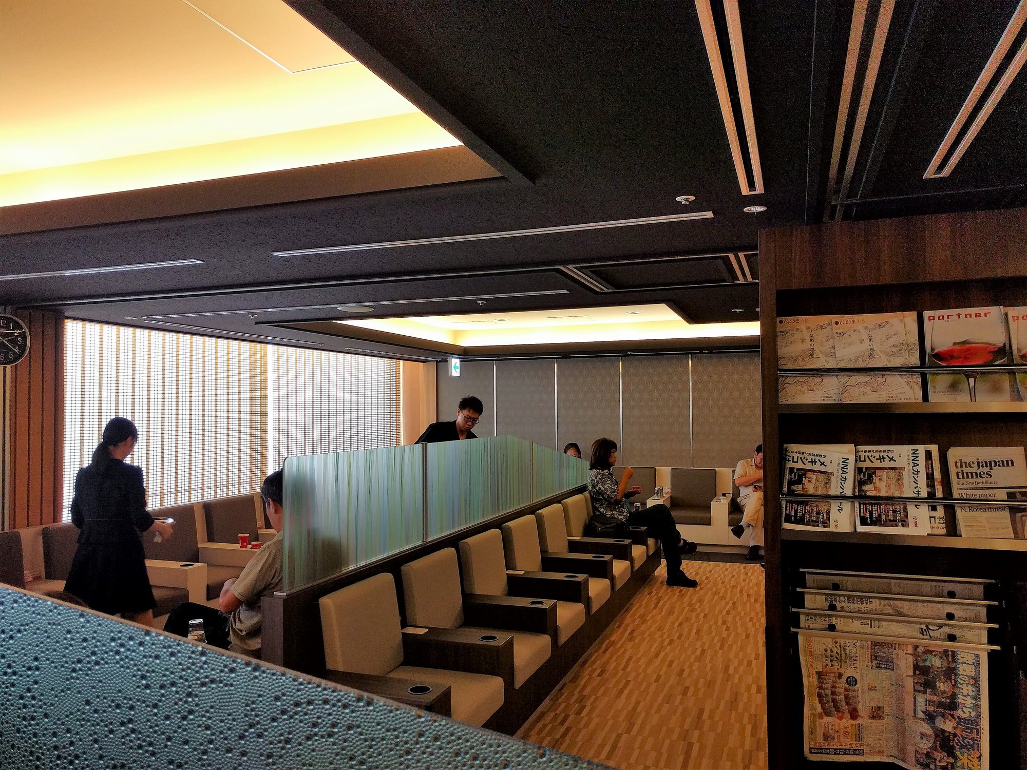 #2 of 5 images of IASS Executive Lounge