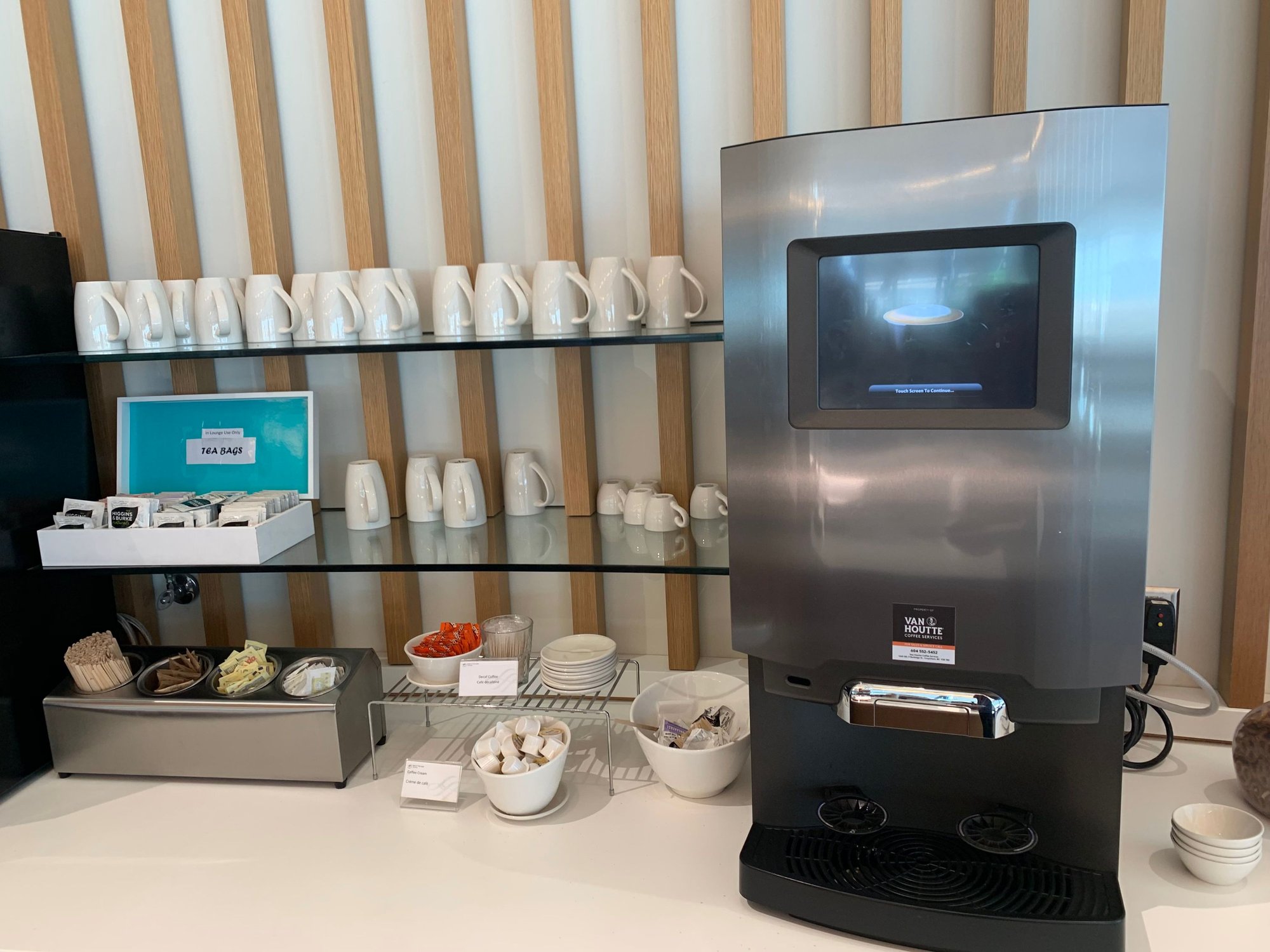 #5 of 5 images of SkyTeam Lounge