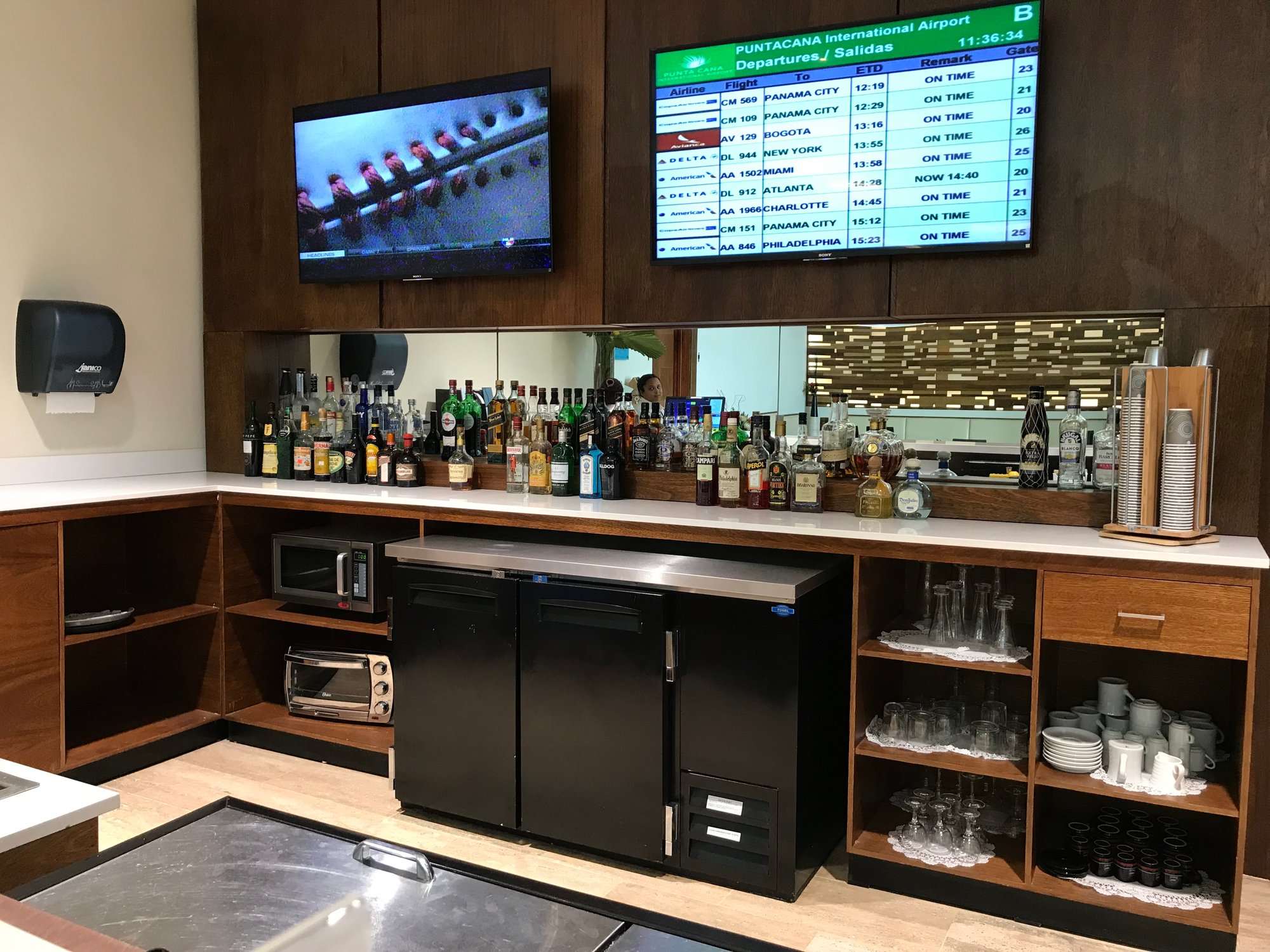 #2 of 5 images of VIP Lounge Punta Cana (Departures)