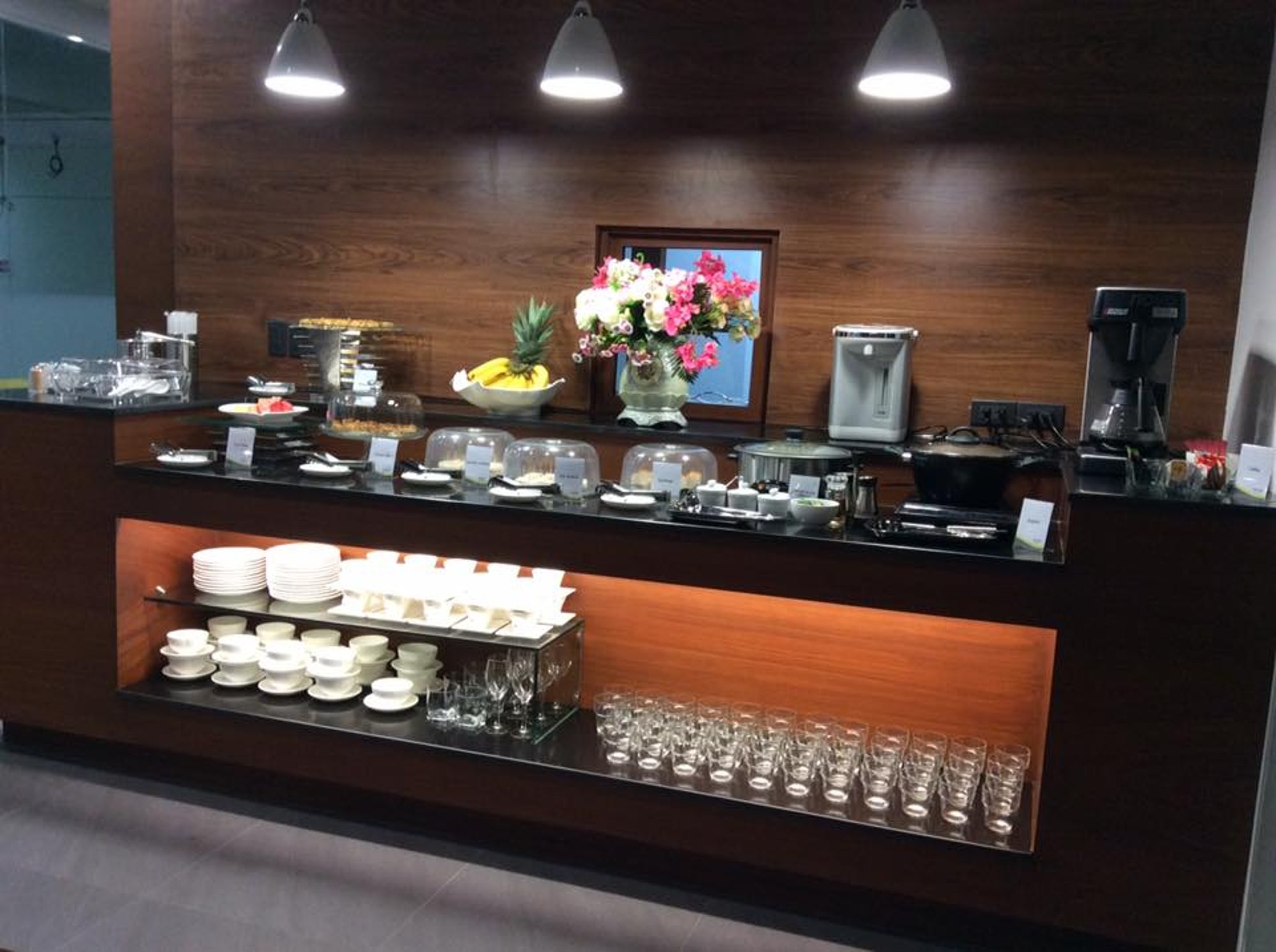 #2 of 5 images of PAGSS Premium Lounge (International)