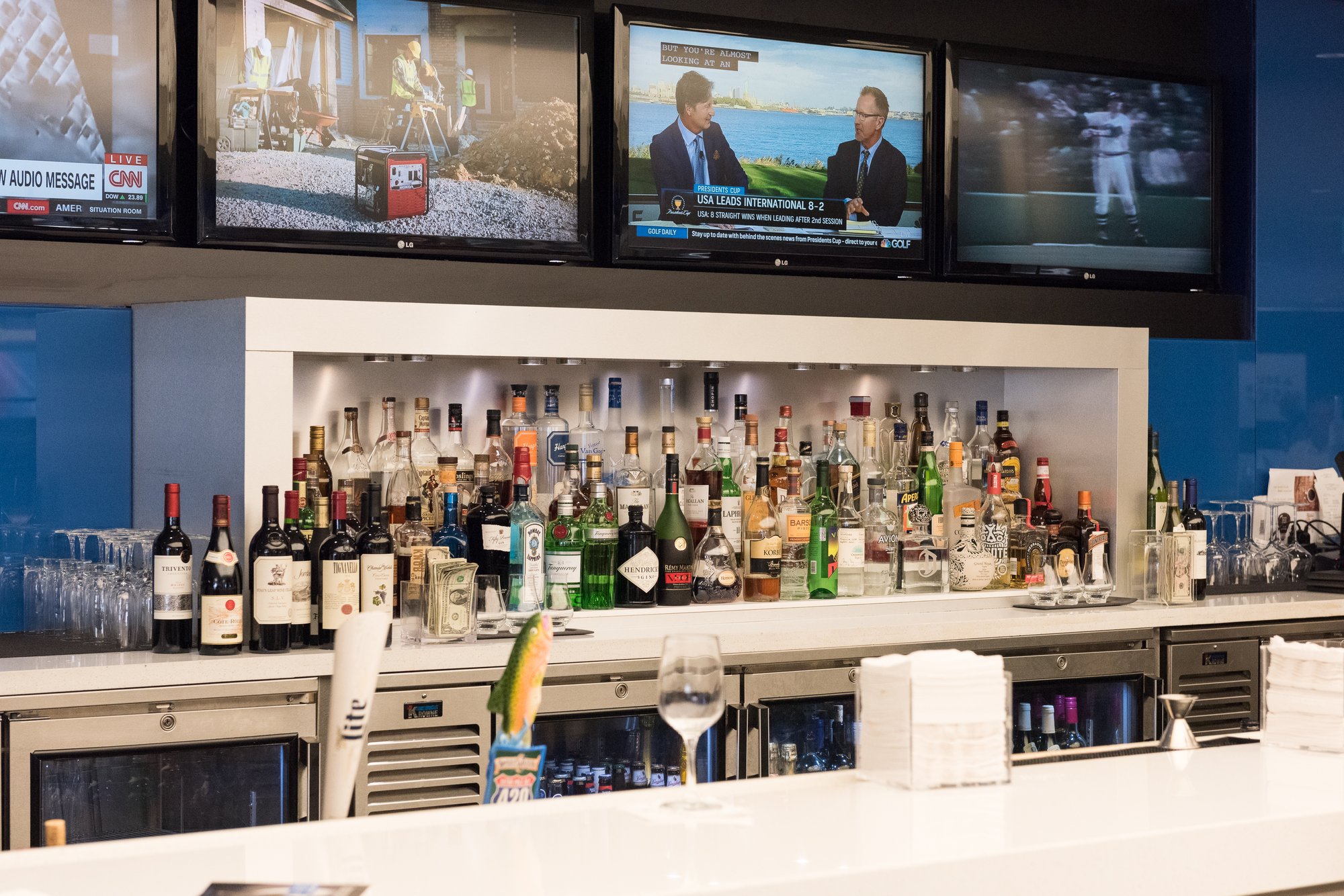 #2 of 4 images of Delta Sky Club